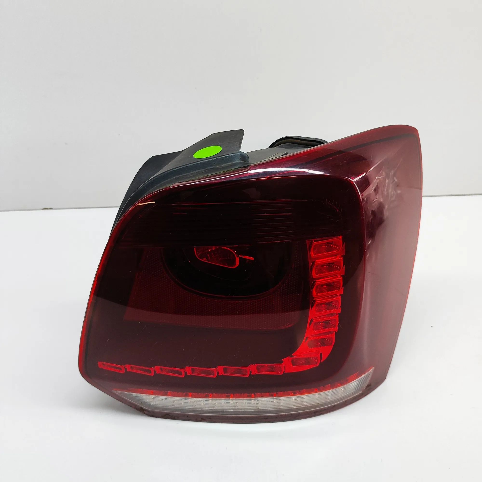 Volkswagen Polo Rear Right Tail Light Rear Right Tail Light — VW POLO (6R, 6C) (2009-...