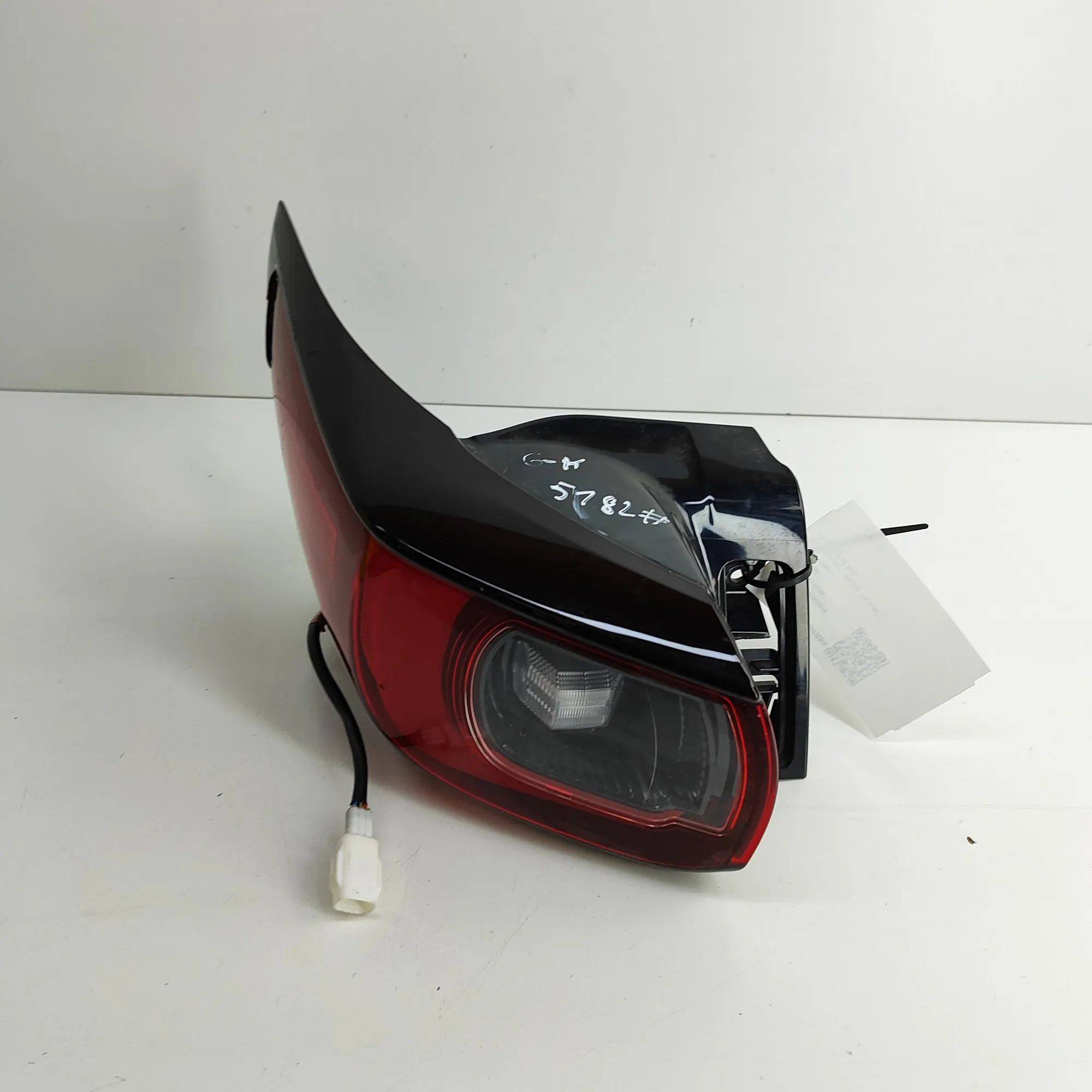 Mazda CX-5 (KF) Rear Left Tail Light Rear Left Tail Light — MAZDA CX-5 (KF) (2016-.....
