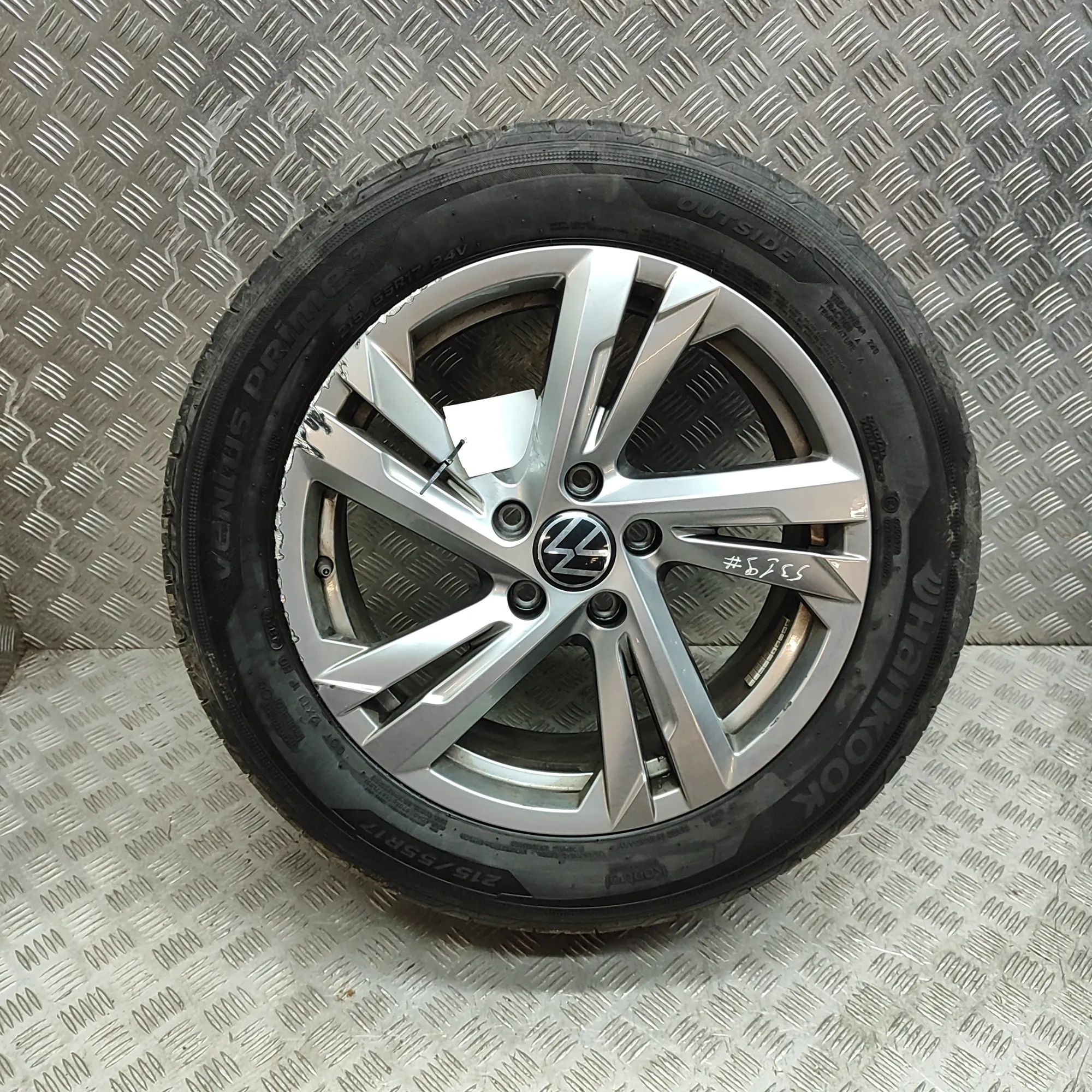 Volkswagen T-Roc Alloy Wheel