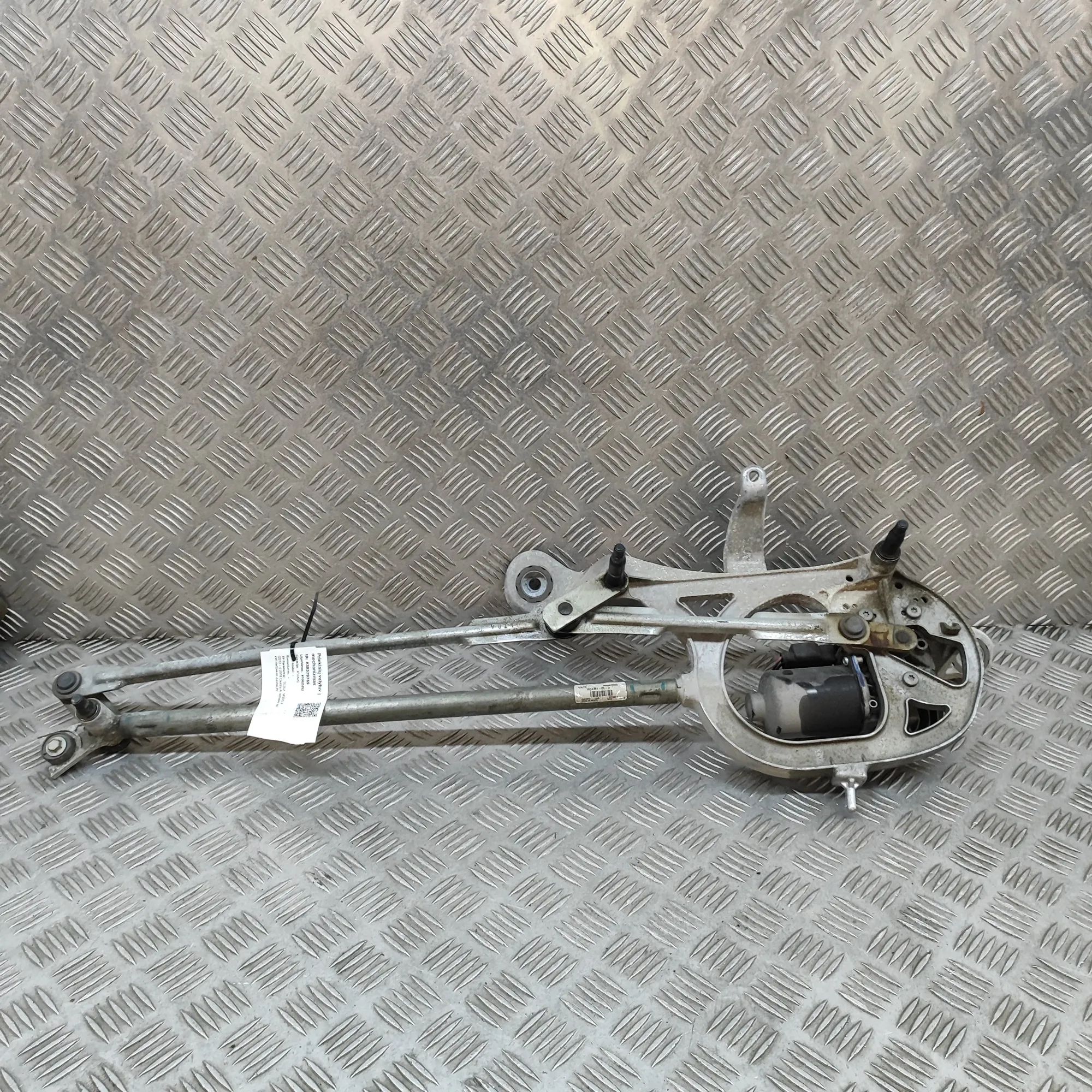 Tesla Model X Front Windshield Wiper Mechanism Front Windshield Wiper Mechanism — TESLA MODEL ...