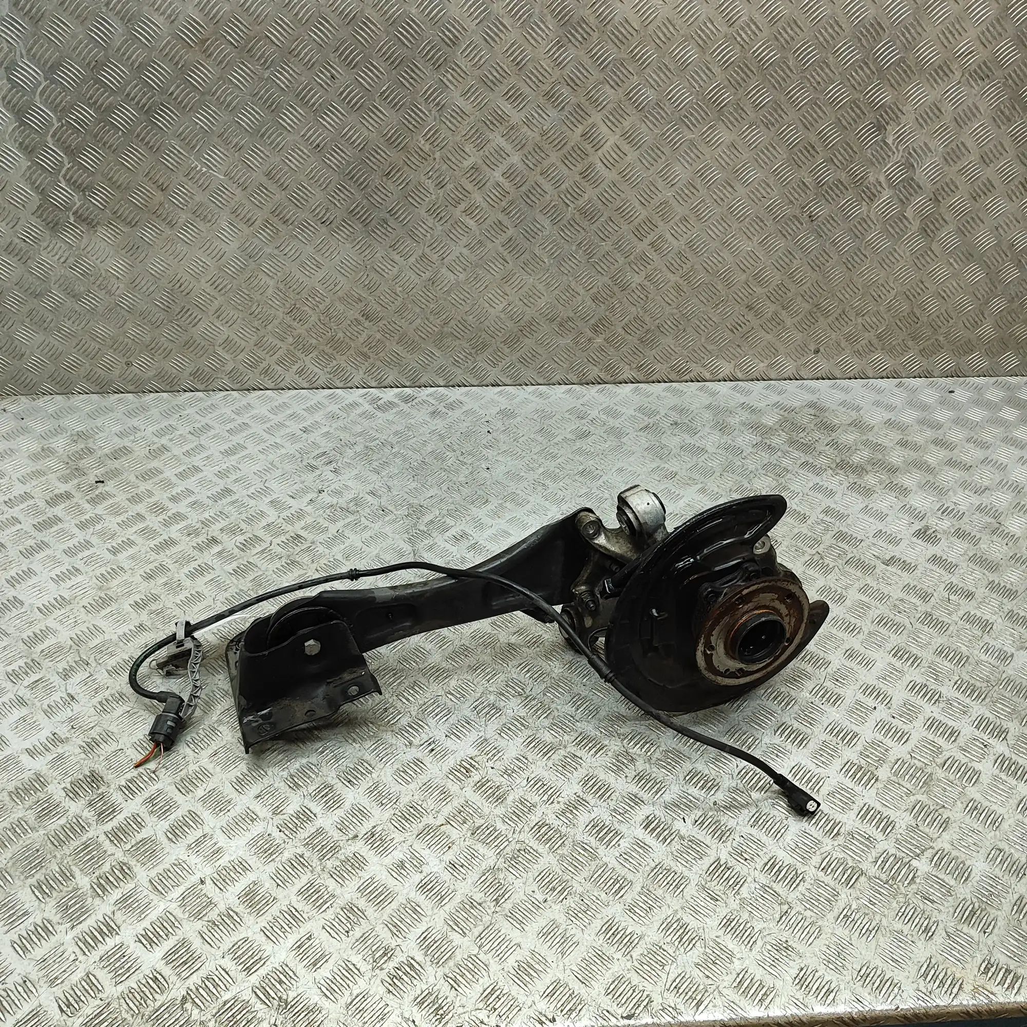 Mercedes-Benz CLA (C118) Rear Left Wheel Hub Spindle