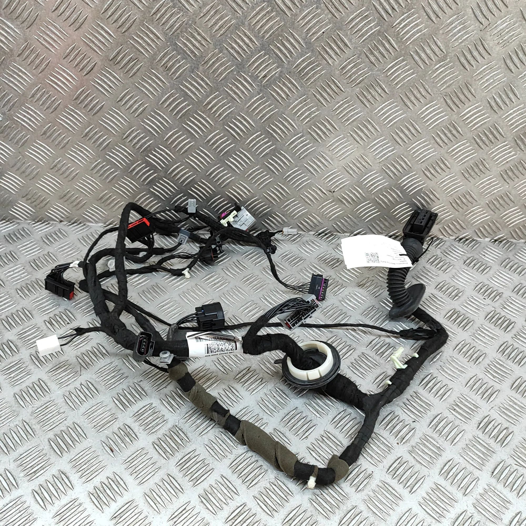 Land Rover Range Rover (L405) Door wiring — front right Door wiring — front right — LAND ROVER RANGE RO...