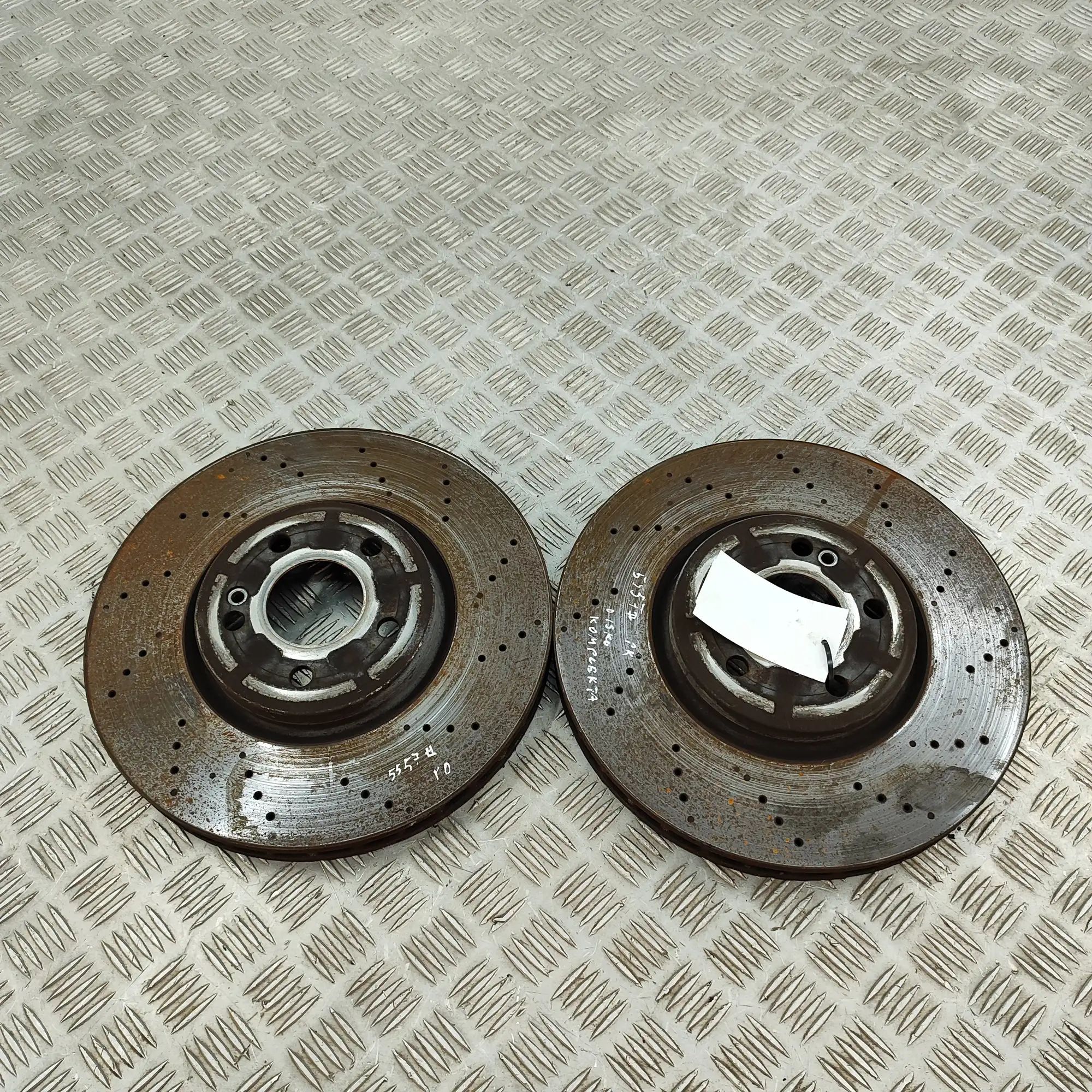 Mercedes-Benz CLA (C118) Front Brake Disc Kit