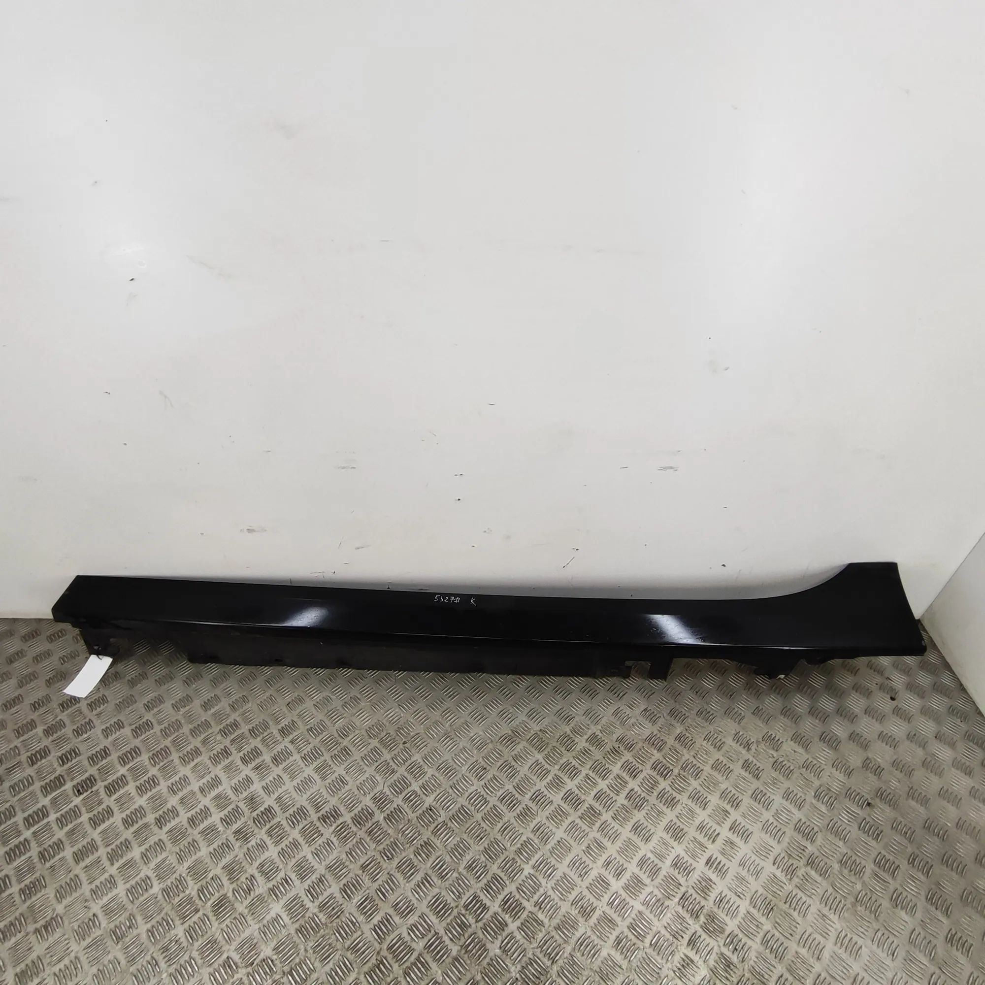 BMW 2 (F44) Left Side Plastic Sideskirt Cover Left Side Plastic Sideskirt Cover — BMW 2 SERIE...