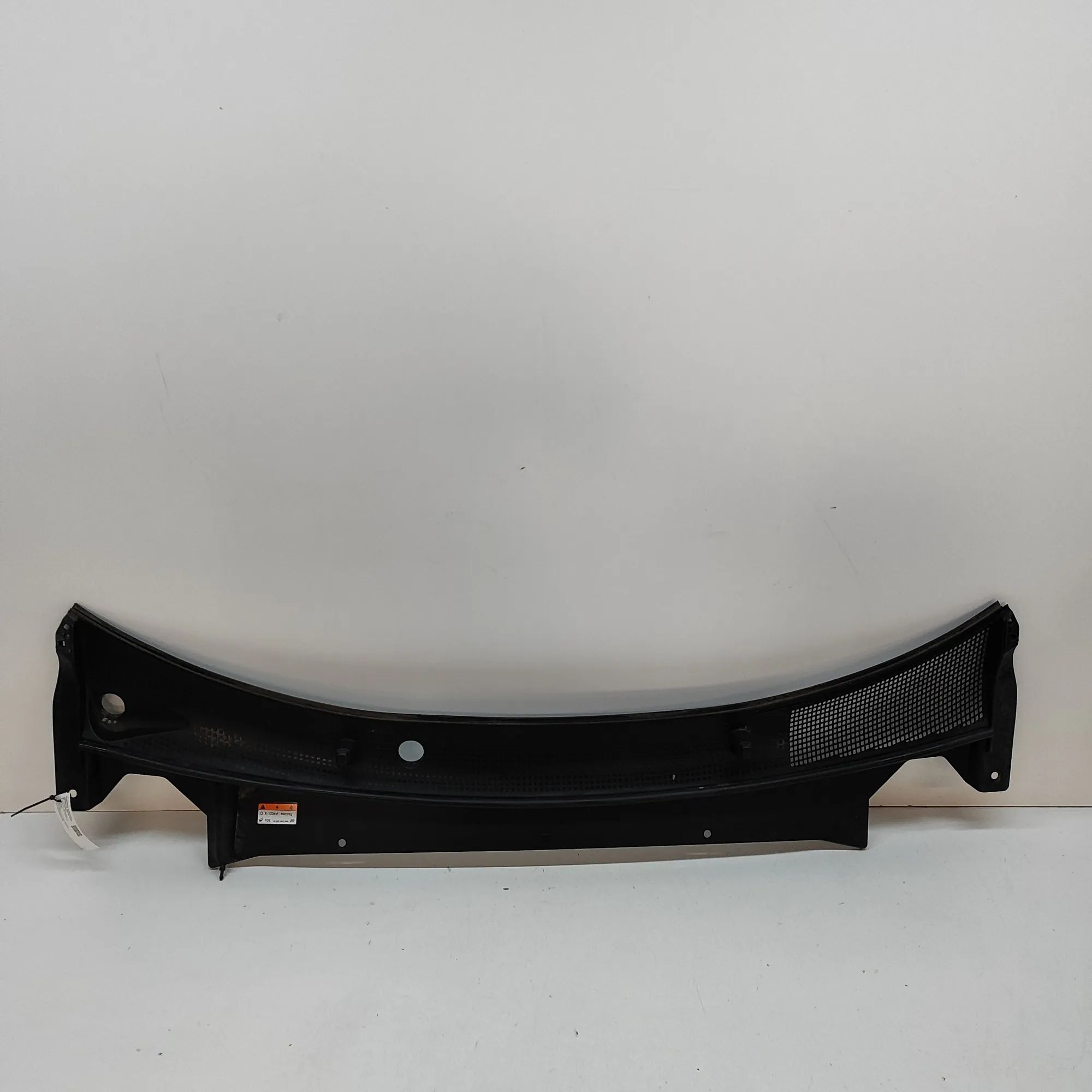 Hyundai Ioniq 5 Front Wiper Cowl Trim Front Wiper Cowl Trim — HYUNDAI IONIQ (6 CE) (2...