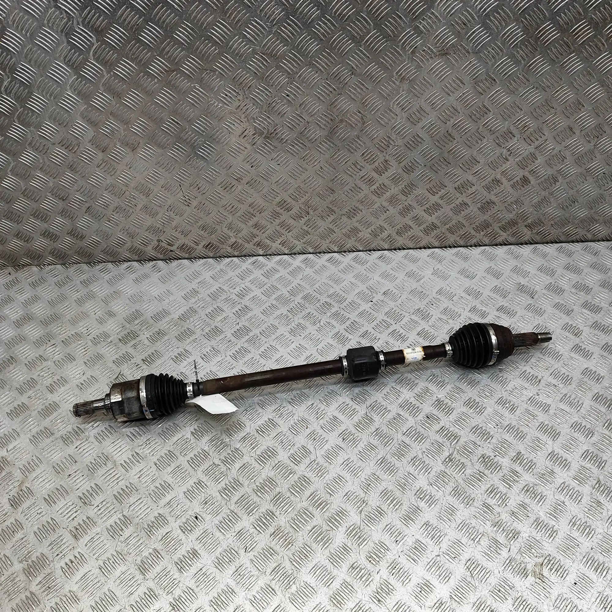 Hyundai Kona Front Right Driveshaft Front Right Driveshaft — HYUNDAI KONA (2017-......