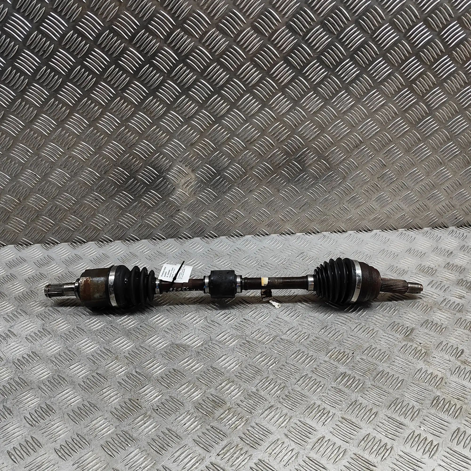 Hyundai Kona Front Left Driveshaft Front Left Driveshaft — HYUNDAI KONA (2017-...)...