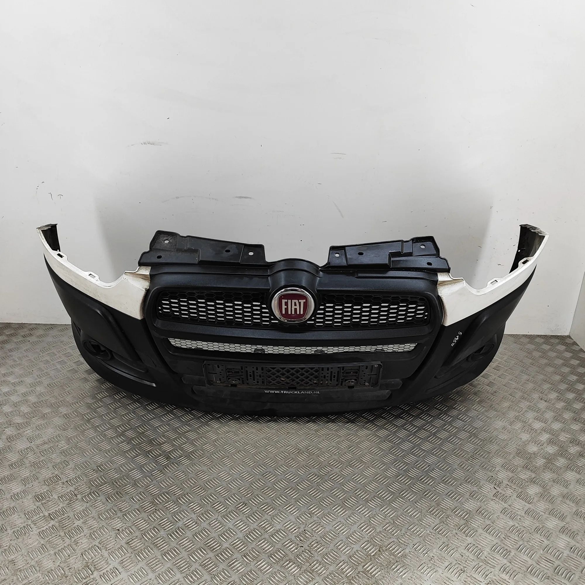Fiat Doblo (263) front bumper Front bumper — FIAT DOBLO (MPV 263_) (2009-...)...
