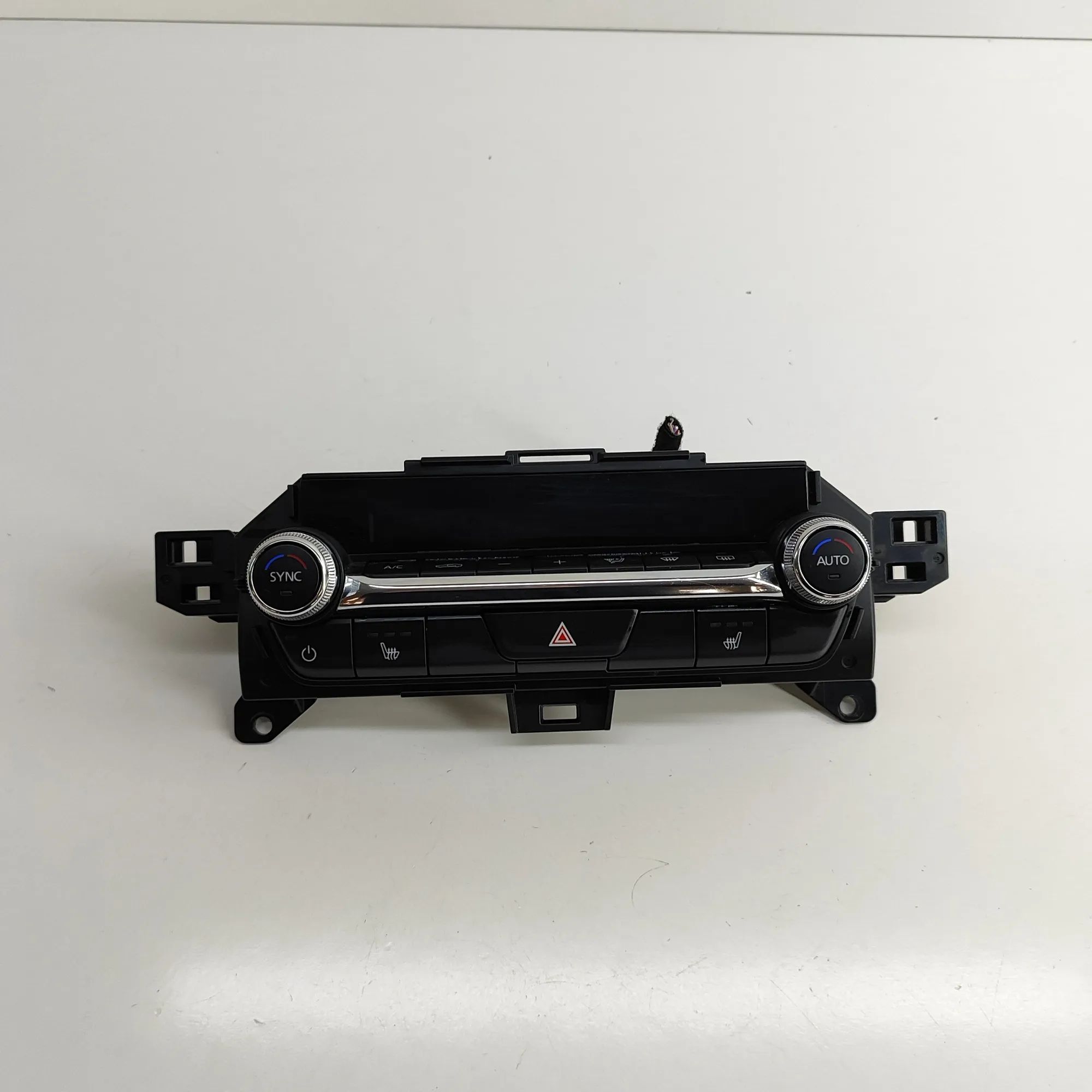 Mazda 3 (BP) Climate control unit Climate control unit — MAZDA CX-3 (0 DM) (2019-...