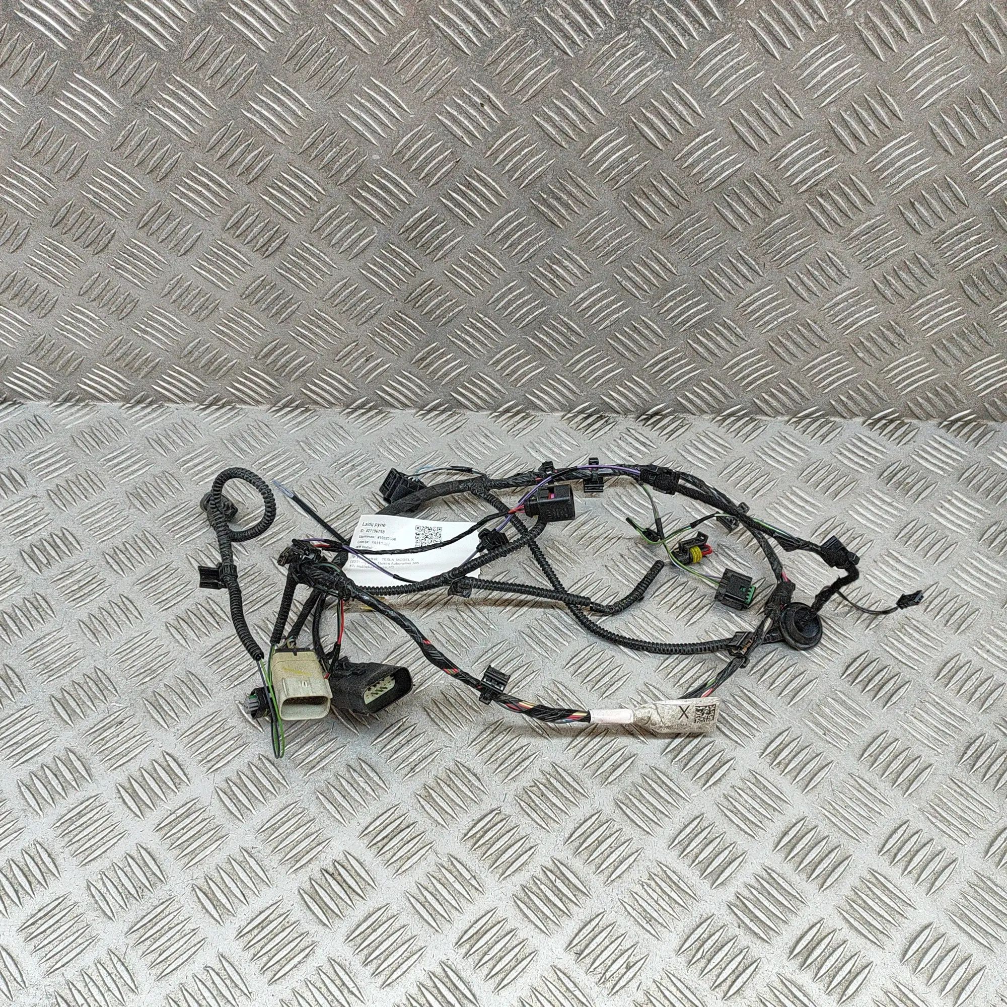 Tesla Model X Wiring harness Wiring harness — TESLA MODEL X (2013-...) — 103...