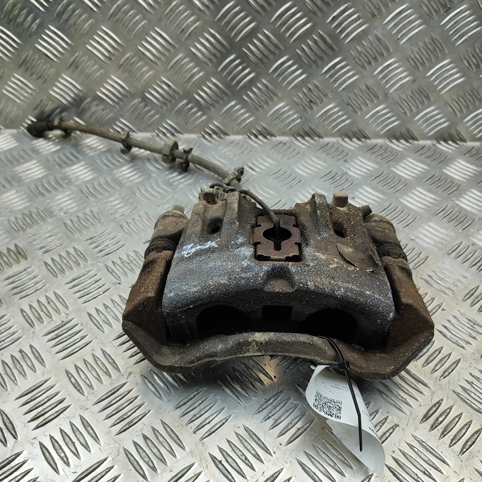 Iveco Daily Brake caliper — rear left Brake caliper — rear left — IVECO DAILY (VI Fla...