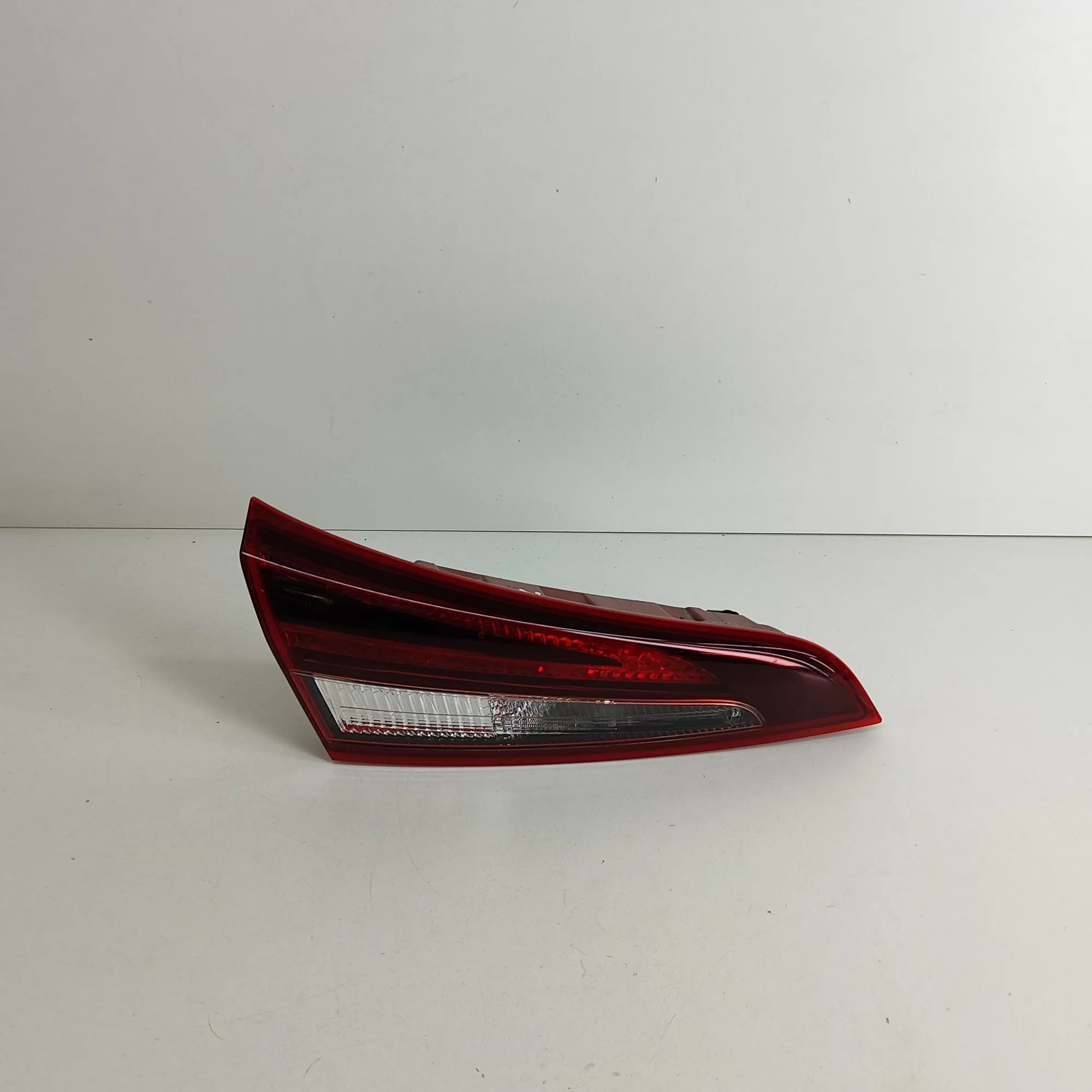 Kia Soul Left Side Tailgate Tail Light Left Side Tailgate Tail Light — KIA SOUL (III S...