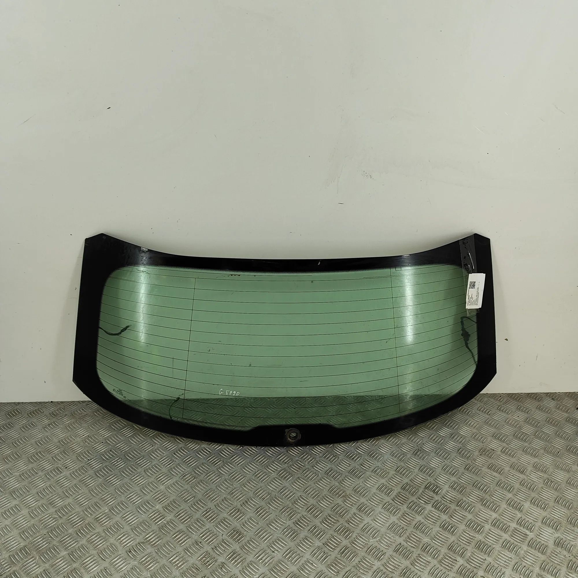 Audi A1 (8X) Rear Window glass Rear window glass — AUDI A1 (8X1, 8XK) (2010-20...