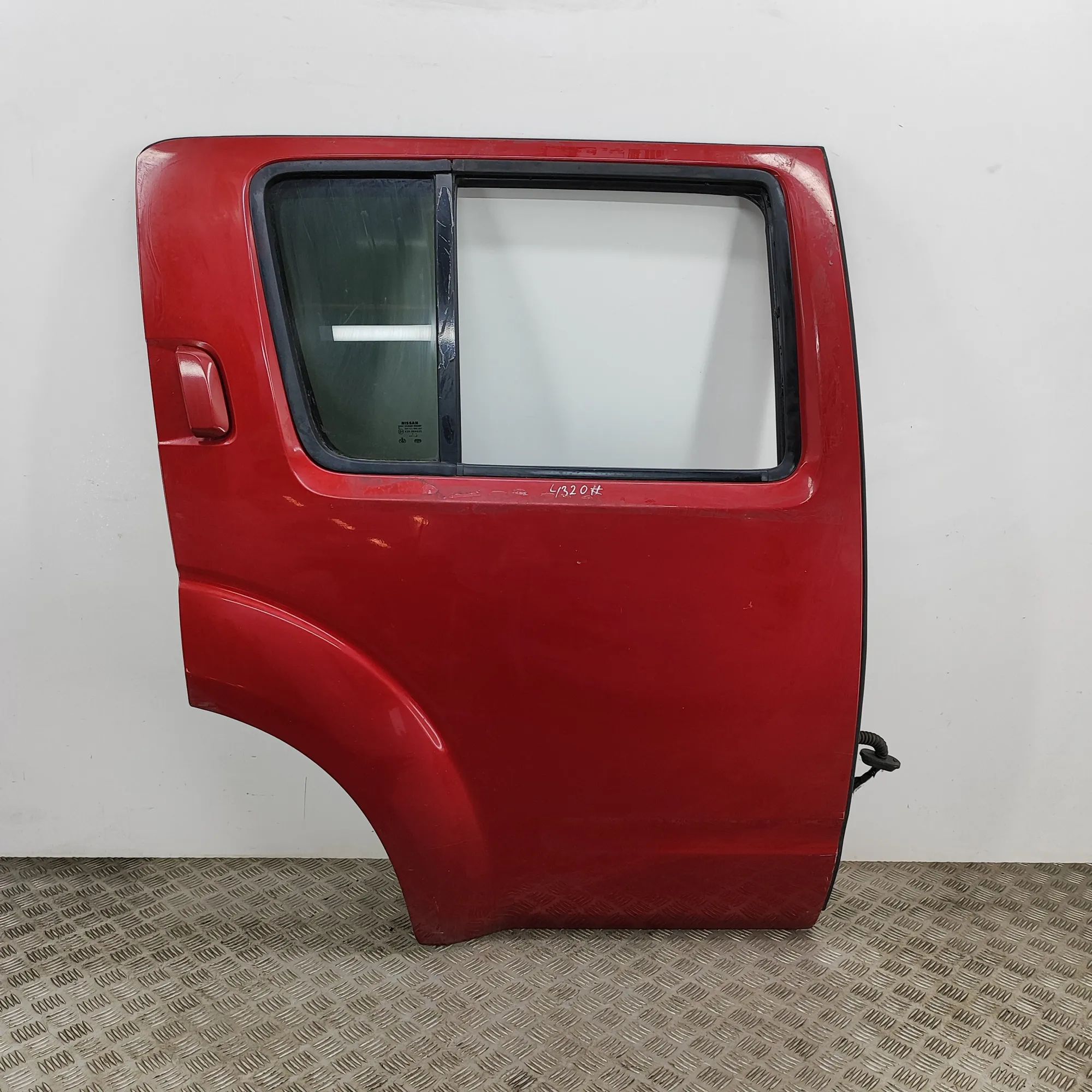 Nissan Pathfinder (R51) Door — rear right Door — rear right — NISSAN PATHFINDER (III R51)...