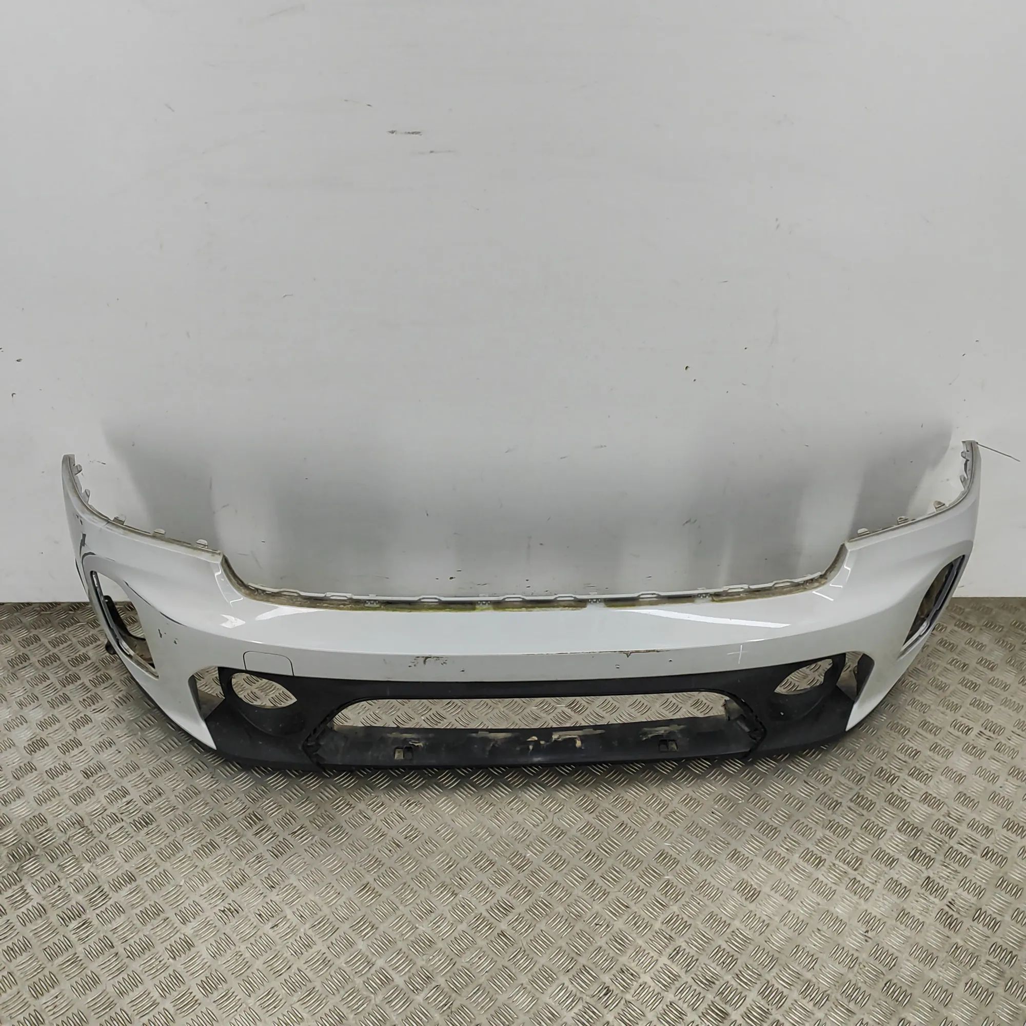Mini Countryman, Paceman (R60 / R61) front bumper Front bumper — MINI COUNTRYMAN (F60) (2016-...)...