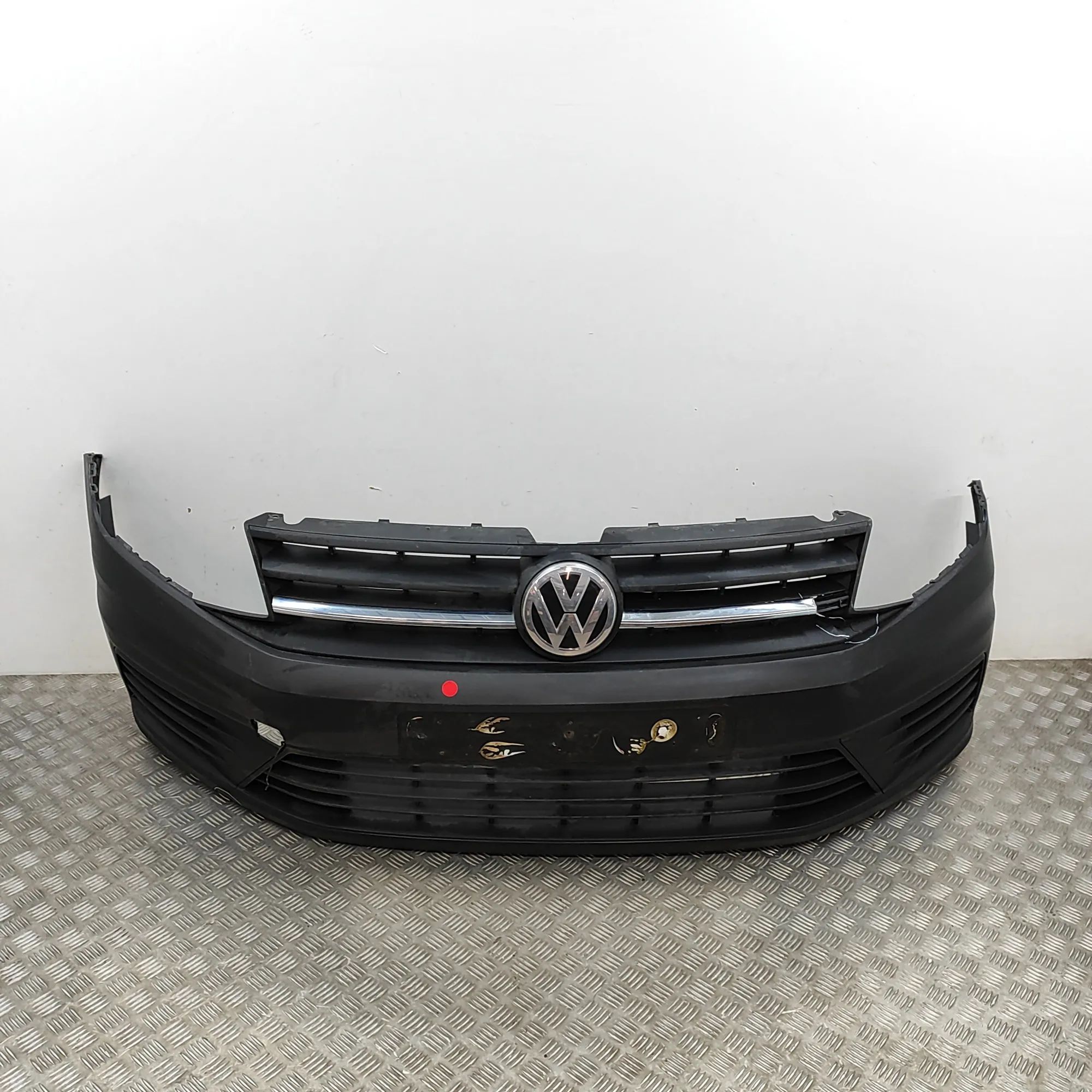 Volkswagen Caddy (2K) front bumper