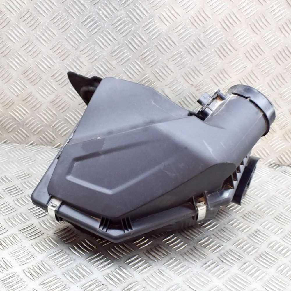 BMW 4 (G22 / G23 / G26)  Ilmanpuhdistin  Air Filter Box — BMW 4 / i4 (G22, G23, G26, G82...