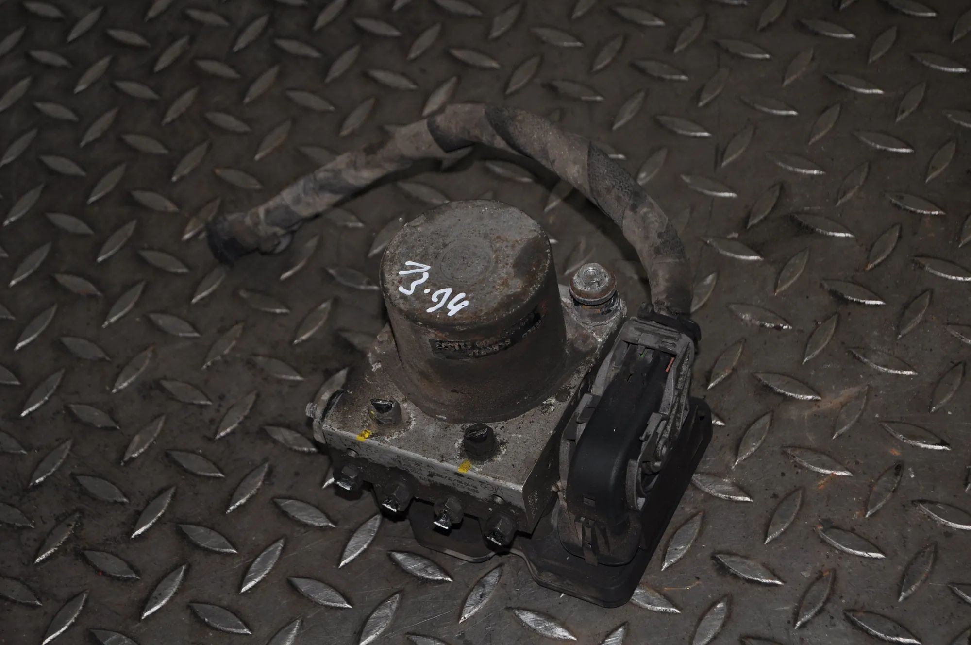 Iveco Daily ABS hydraulic pump ABS Pump — IVECO DAILY (VI Flatbed) (2014-...) ...
