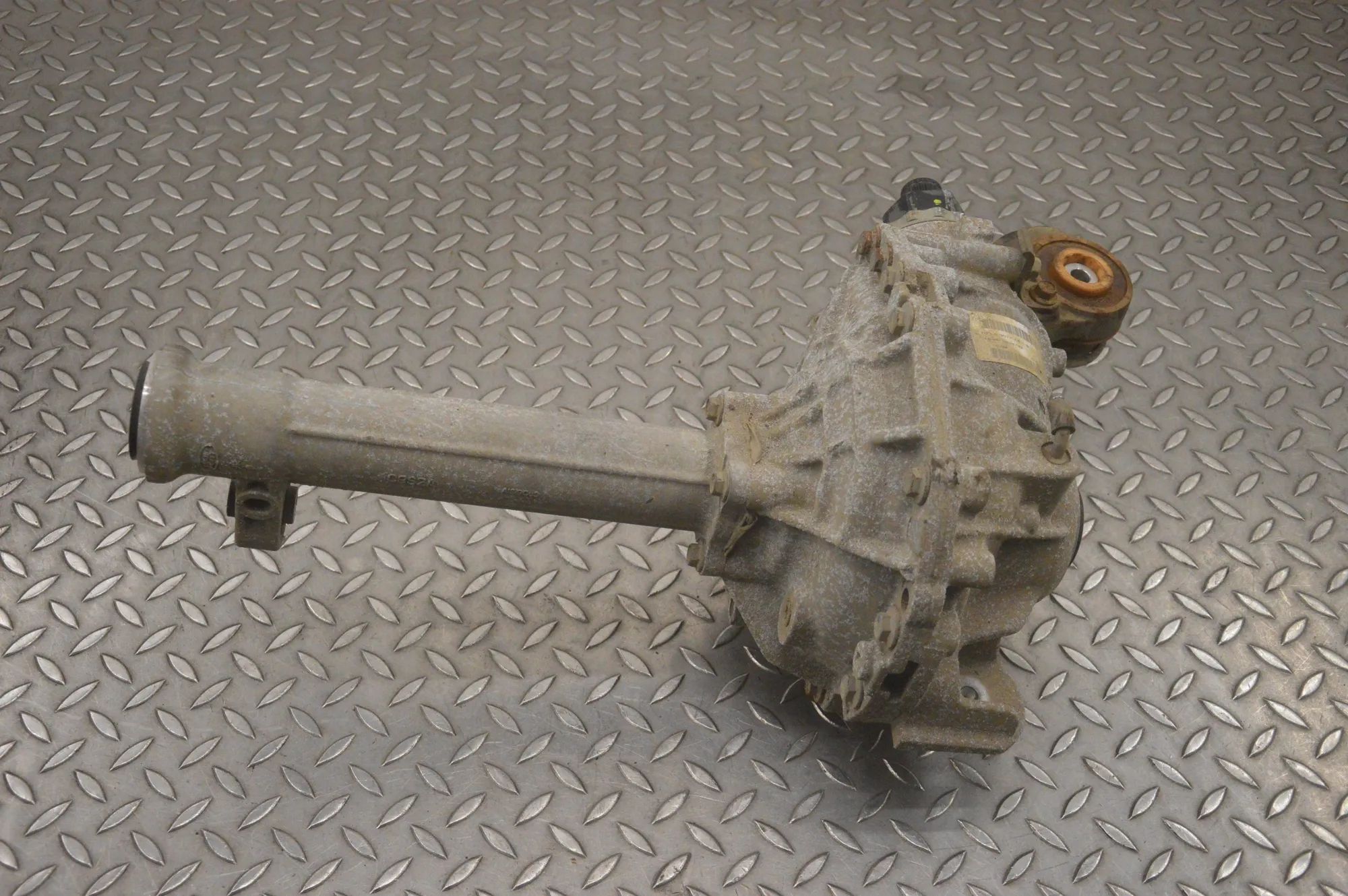 Land Rover Discovery передний редуктор Front differential — LAND ROVER DISCOVERY (V L4...