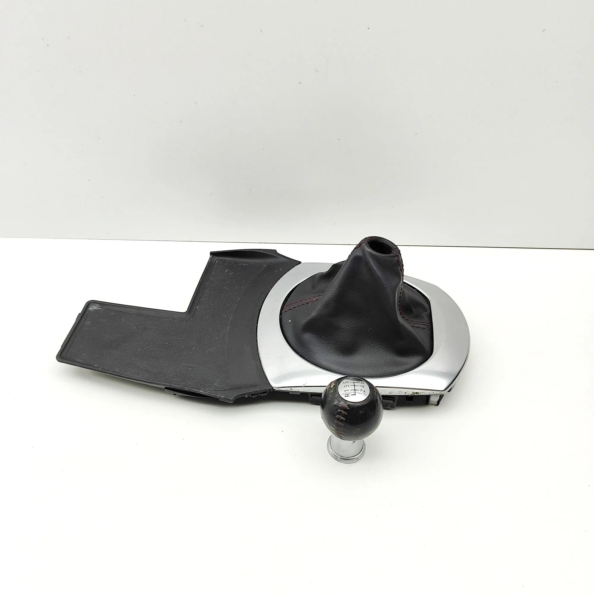 Mazda MX-5 Gear lever knob Gear lever knob — MAZDA MX-5 (IV ND) (2015-...)...