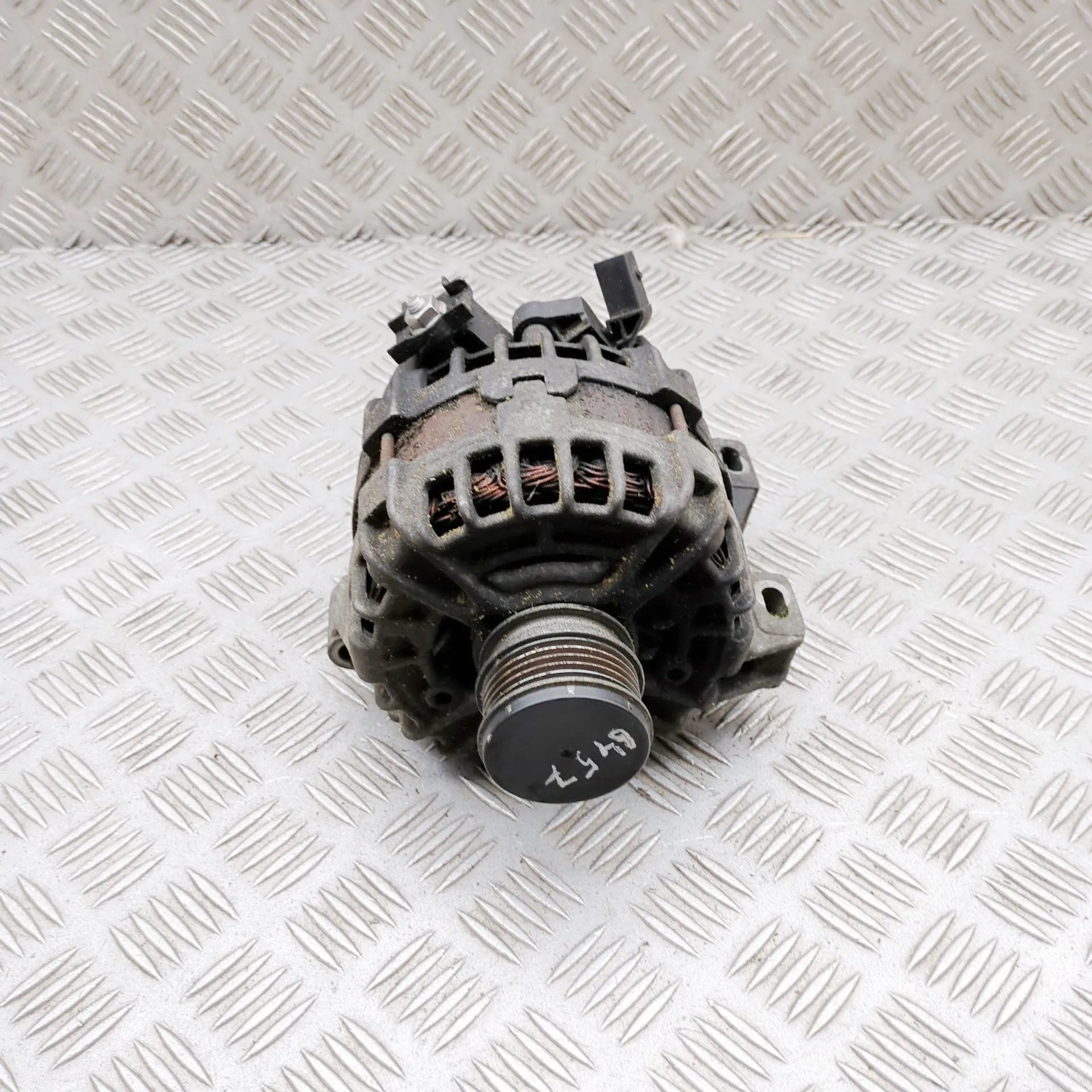 Volvo V60 Alternator Alternator — VOLVO V60 (2010-2018) — 36012618

...
