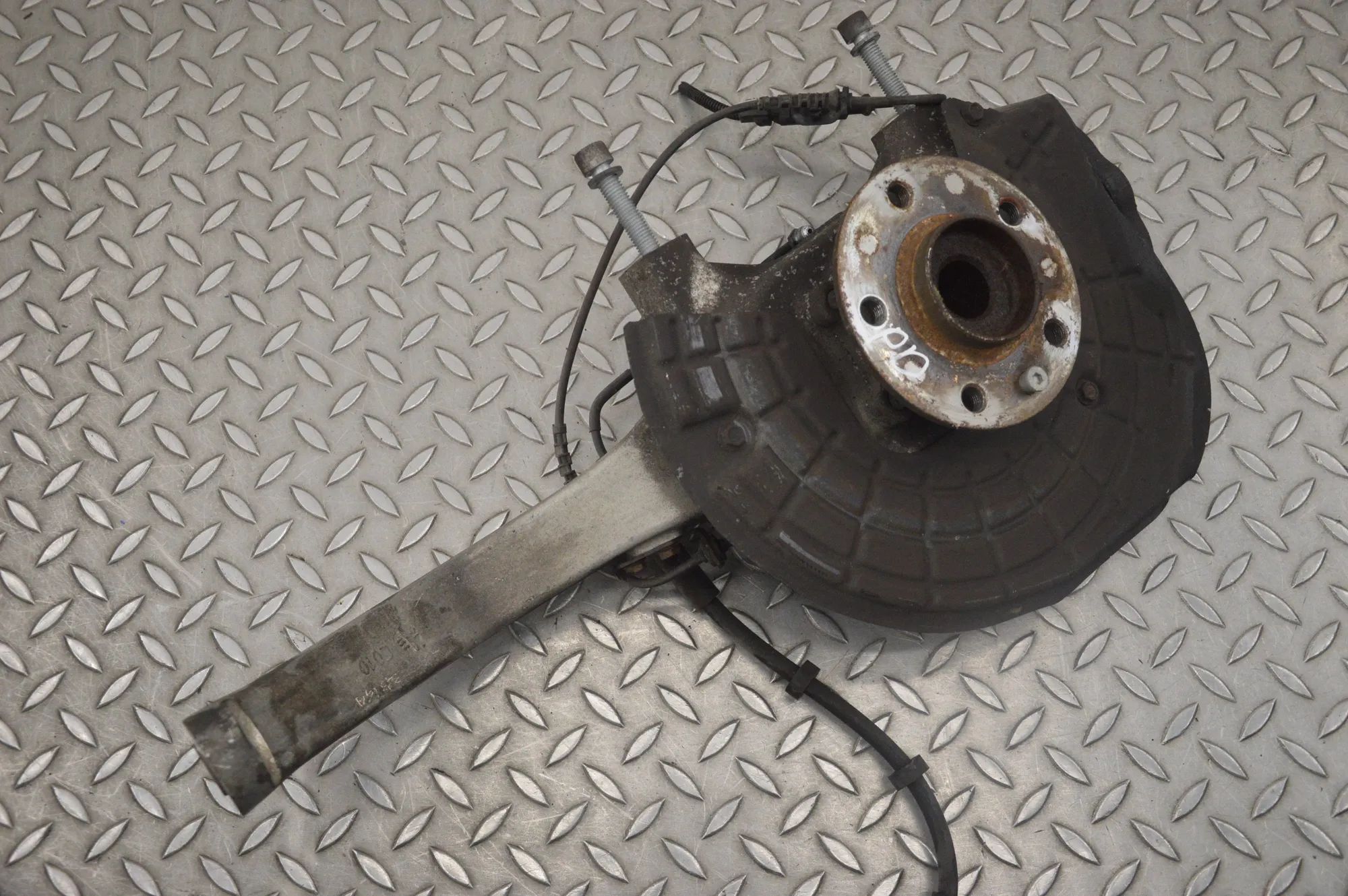 Maserati Ghibli Front Right Wheel Hub