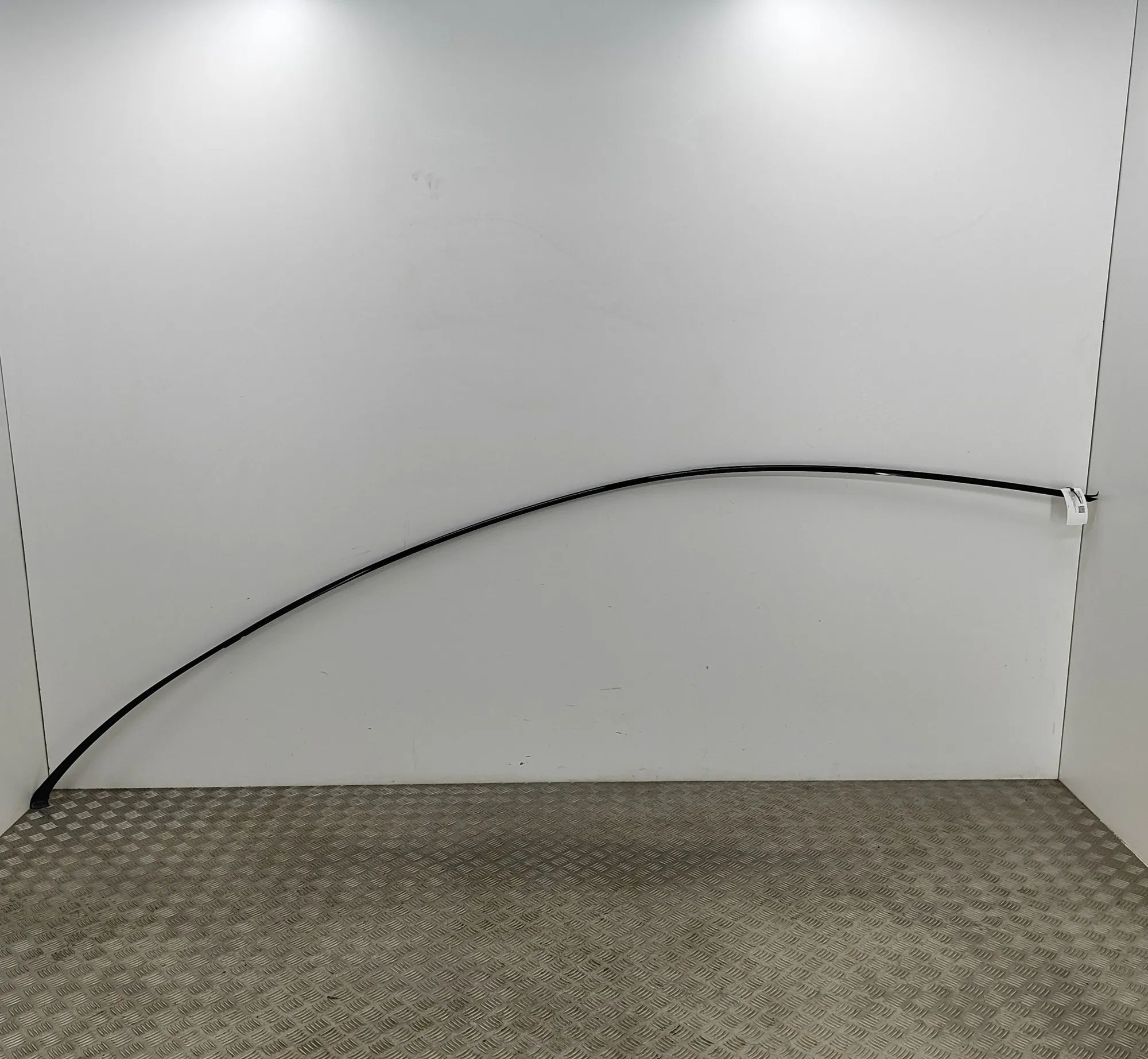 Mercedes-Benz EQE (V295 / X294) Right Side Roof Strip Trim Right Side Roof Strip Trim — MERCEDES BENZ EQE ...