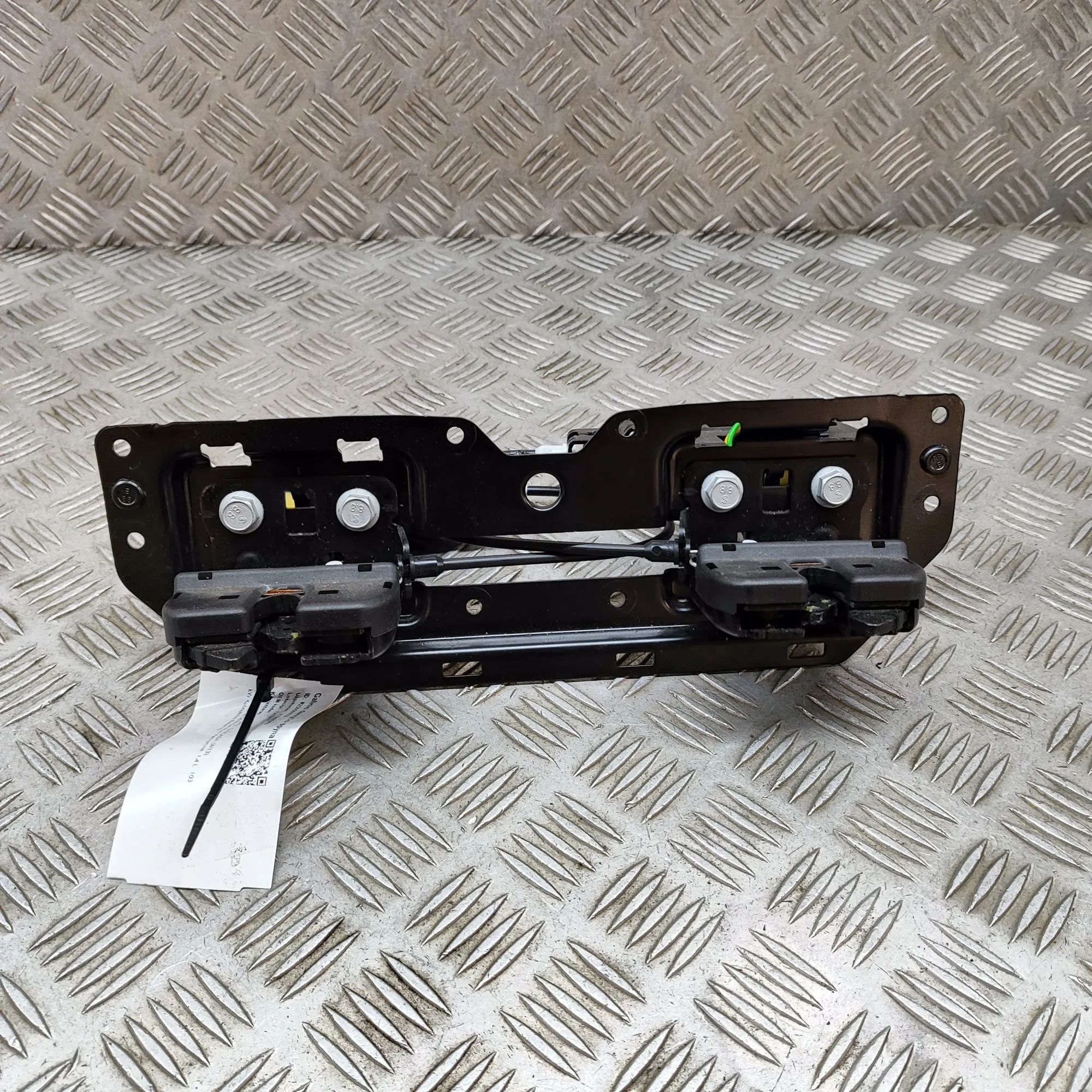 Opel Cascada Rear seat backrest lock Rear seat backrest lock — OPEL CASCADA (W13) (2...