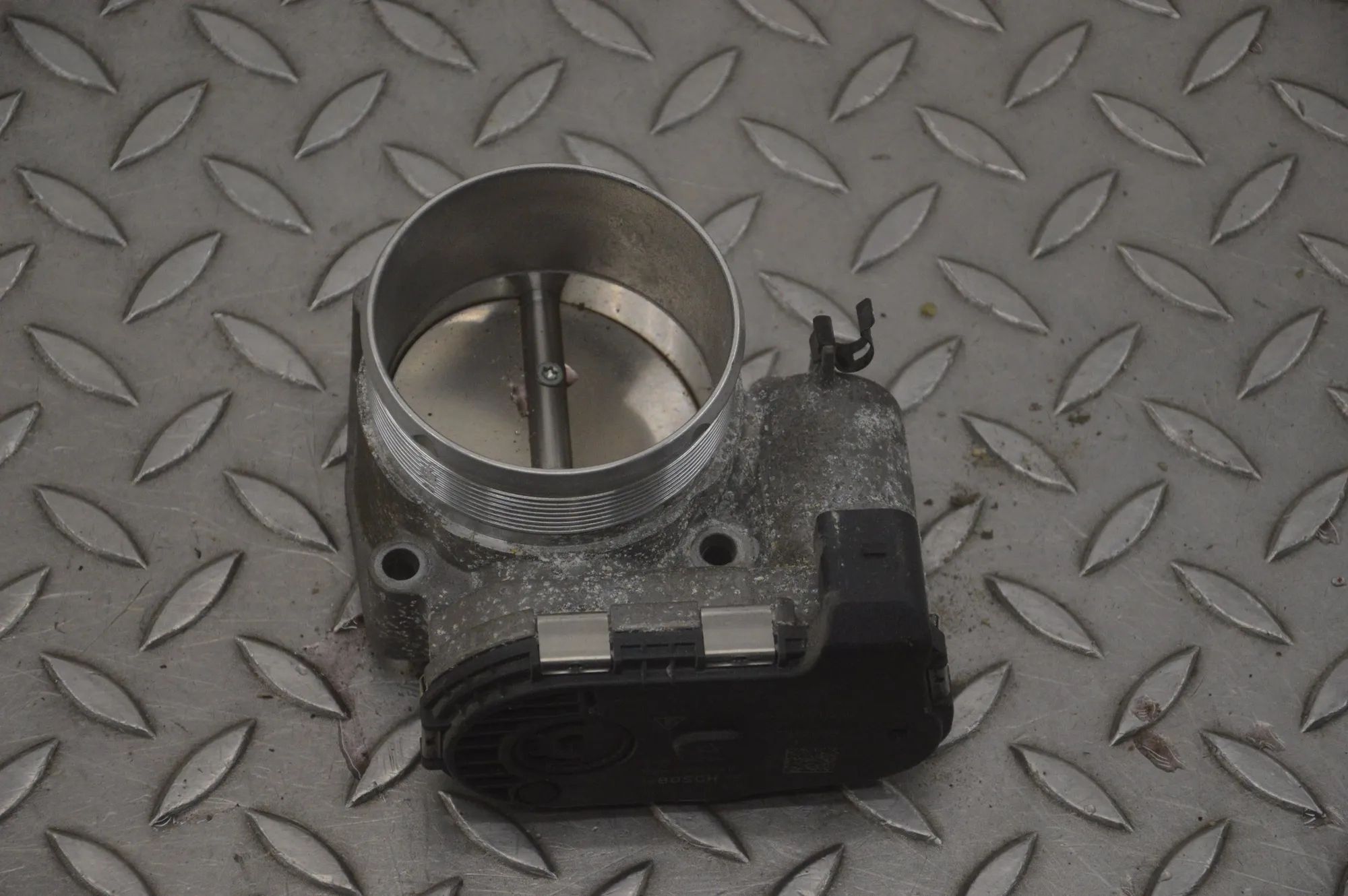 Porsche 911 (991) Throttle body Throttle body — PORSCHE 911 (991) (2011-2020) —...
