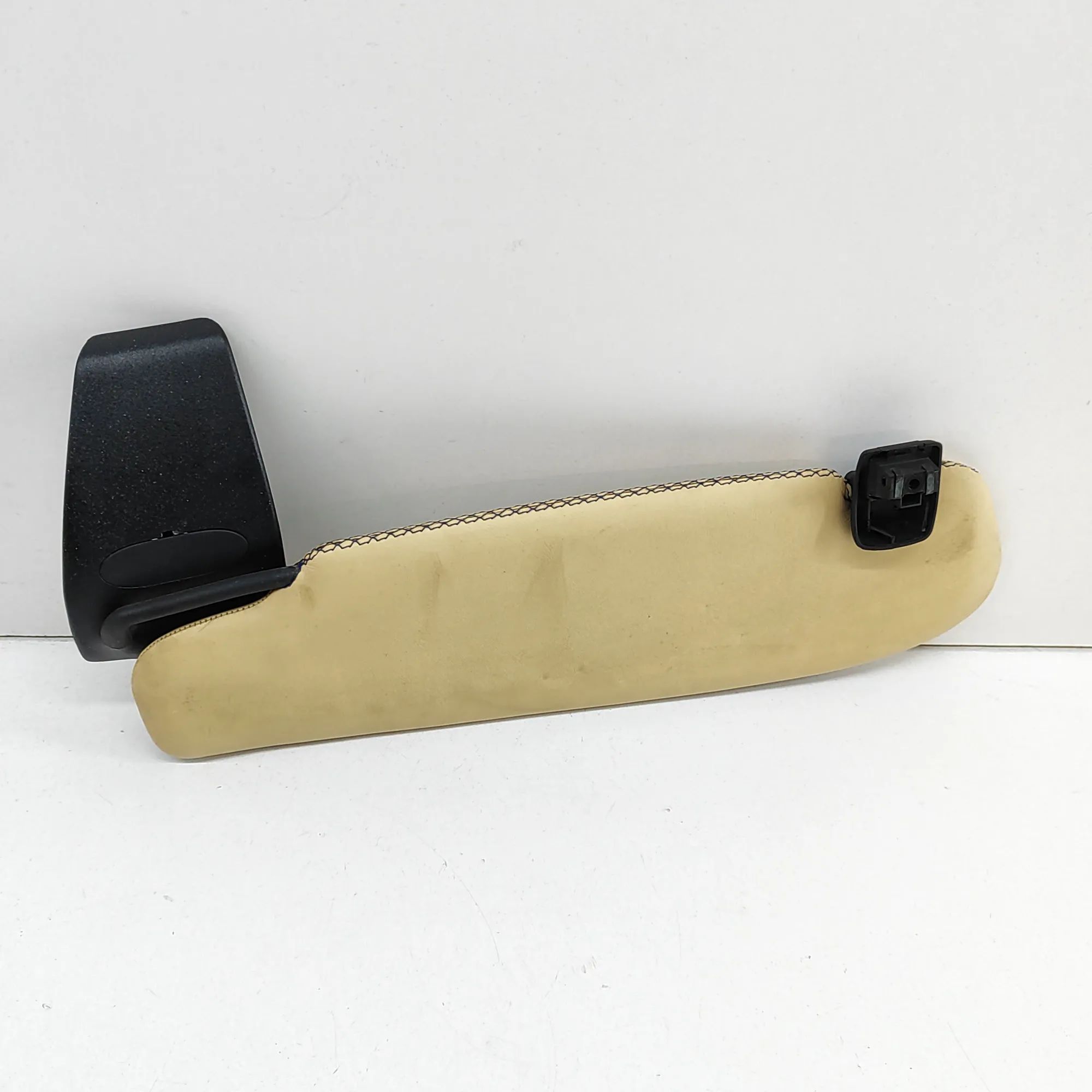Porsche 911 (996) Sun visor — right Sun visor — right — PORSCHE 911 (Cabrio 996) (1...