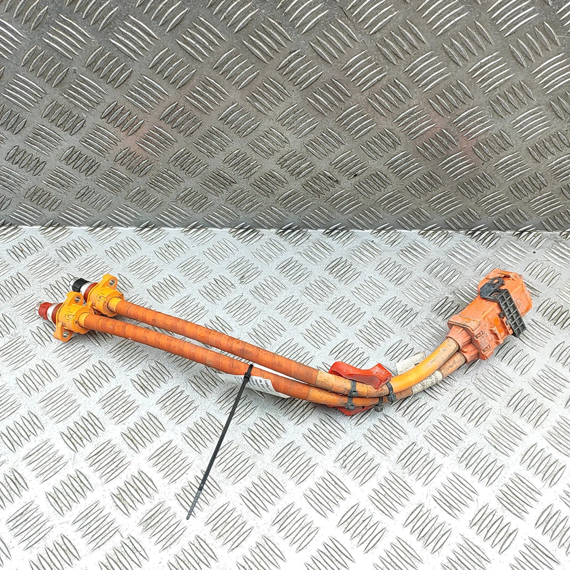 Tesla Model X Wiring harness Wiring harness — TESLA MODEL X (2013-...) — 147...