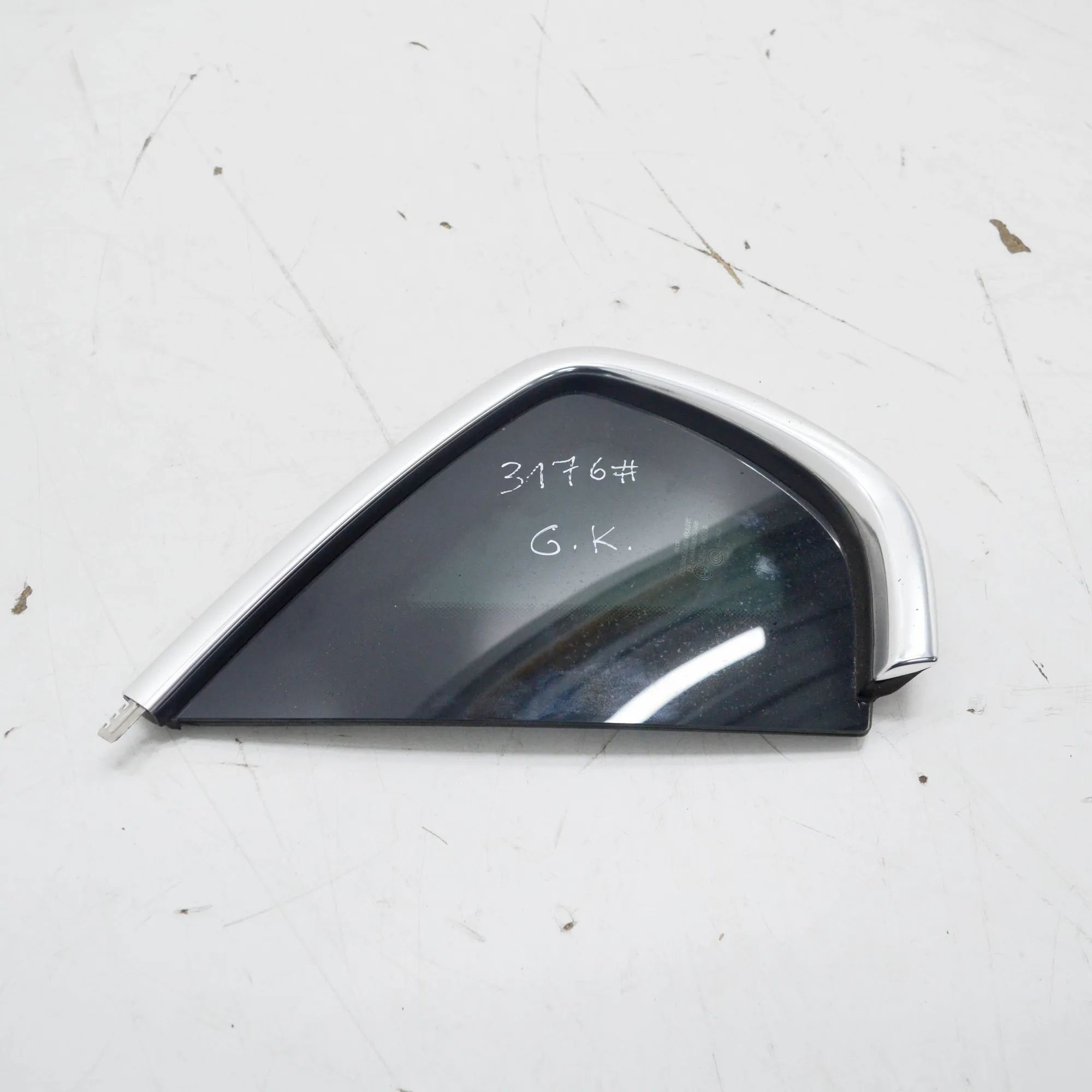Maserati Quattroporte Rear Left Quarter Window Rear Left Quarter Window — MASERATI QUATTROPORT...