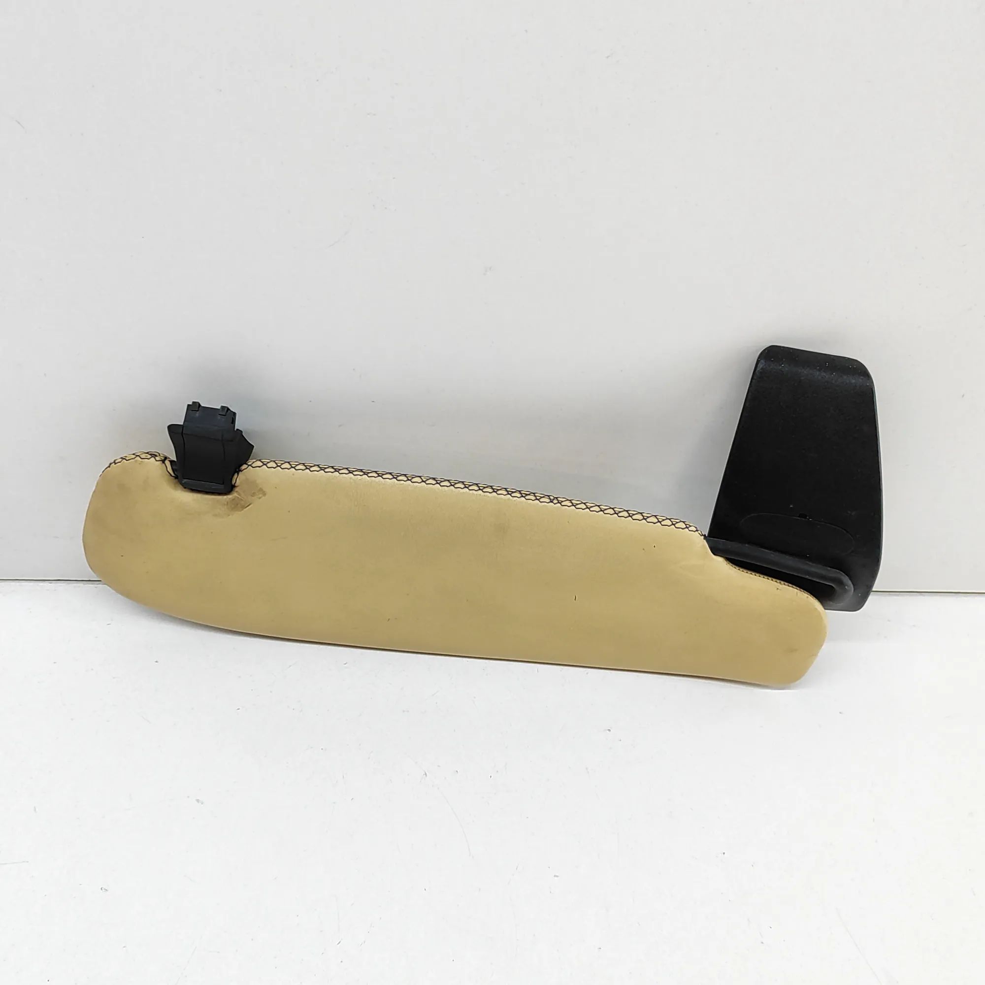 Porsche 911 (996) Left Side Sun Visor Left Side Sun Visor — PORSCHE 911 (Cabrio 996) ...