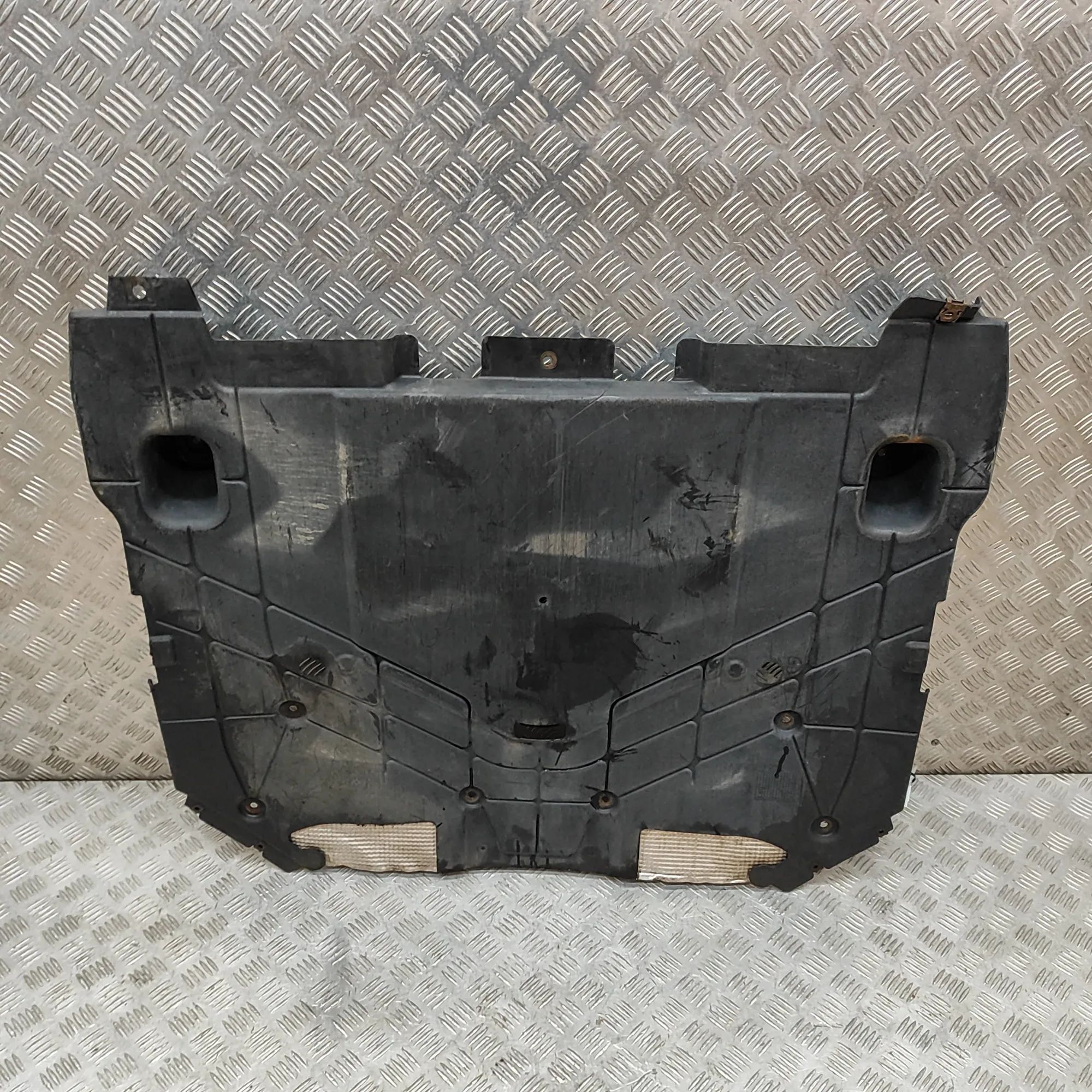 Maserati Quattroporte Engine cover Engine cover — MASERATI QUATTROPORTE (VI) (2012...
