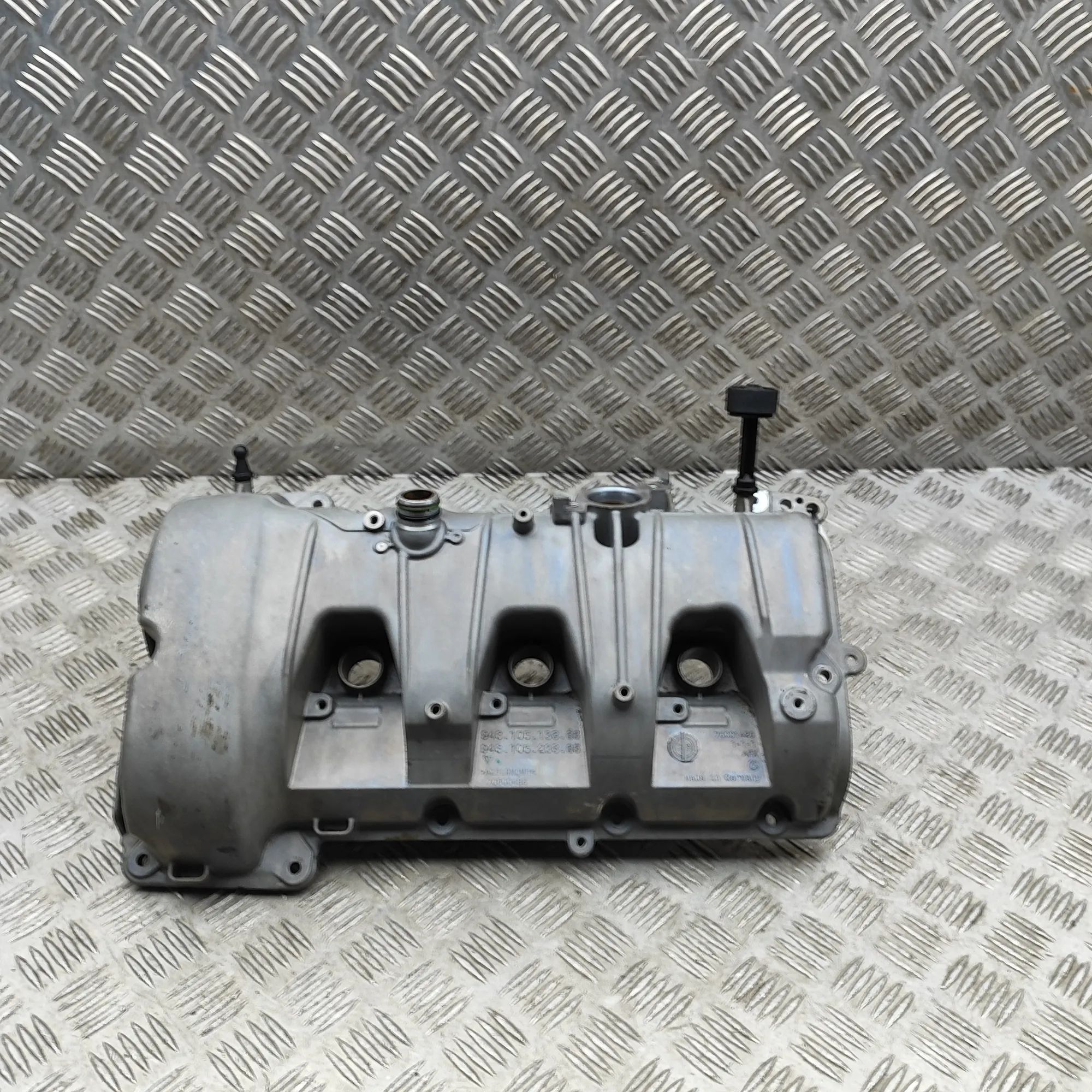 Porsche Macan Valve Cover — left Valve Cover — left — PORSCHE MACAN (95B) (2014-...