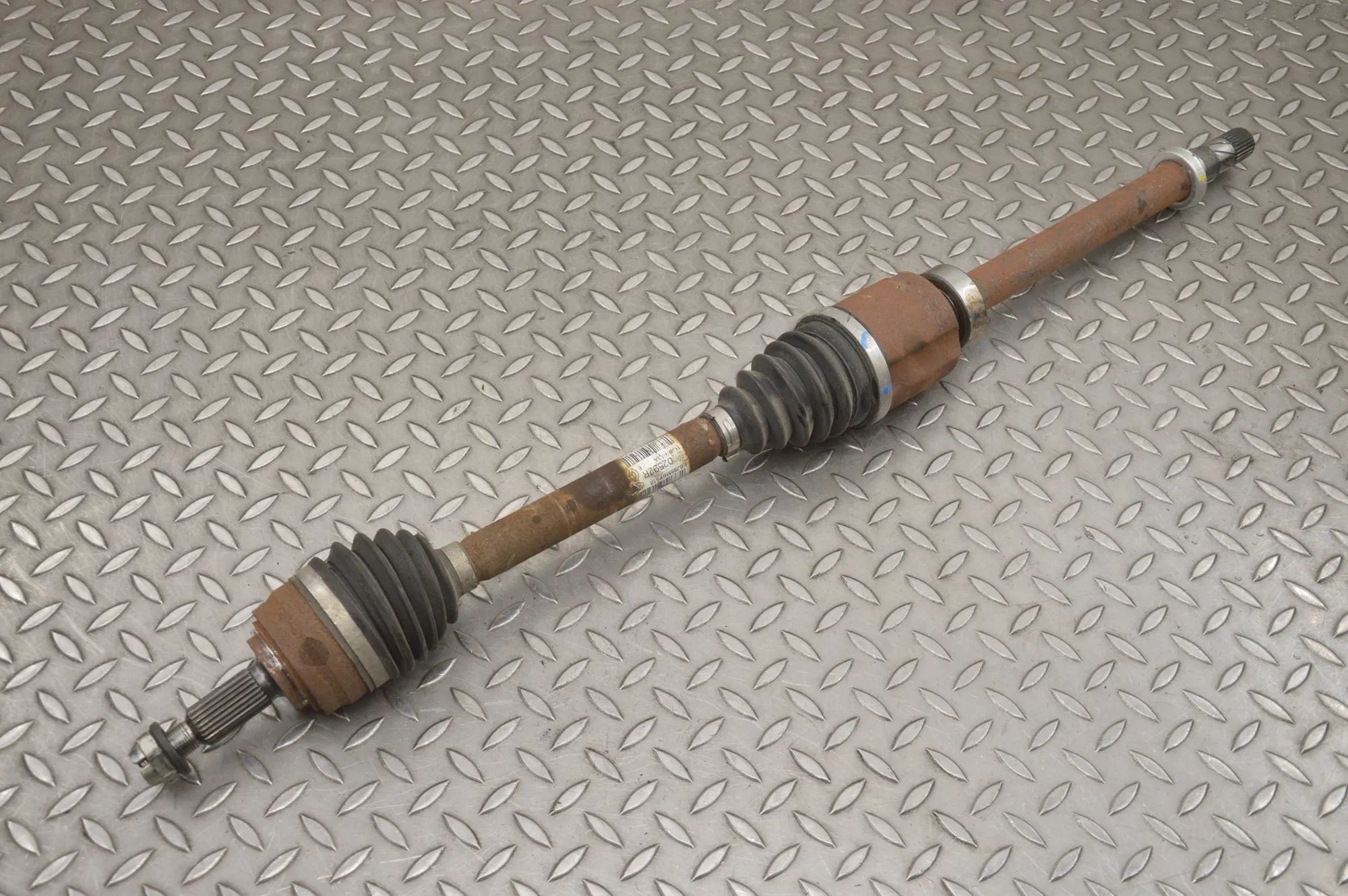 Nissan Juke Front Right Driveshaft Front Right Driveshaft — NISSAN JUKE (F16) (201...