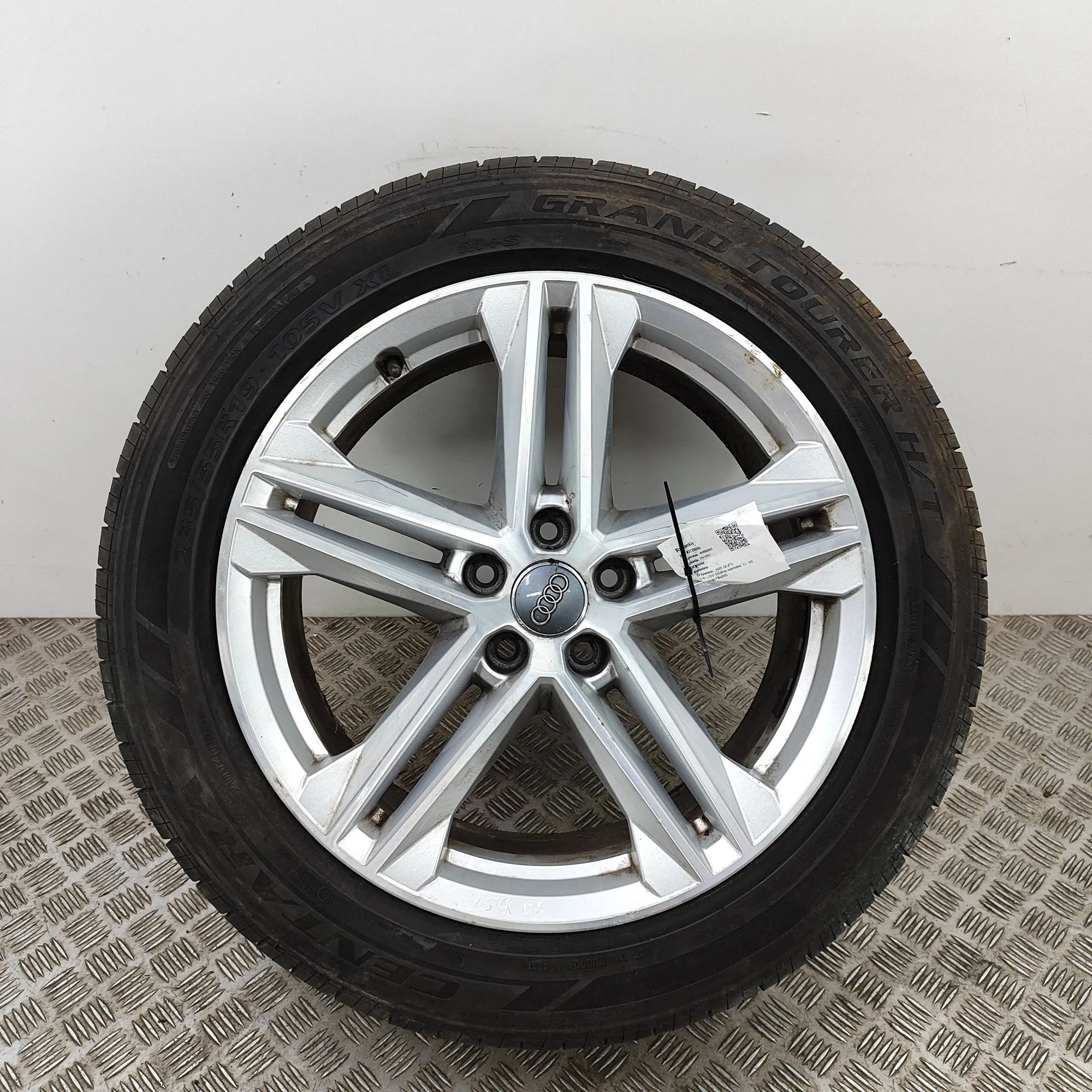 Audi Q5 (8R) Alloy Wheel Alloy wheel — AUDI Q5 (FY) (2016-...) — 80A6010...