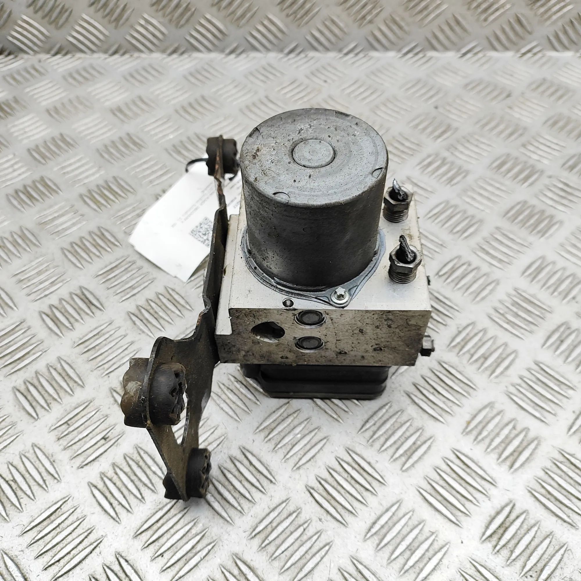 Land Rover Discovery ABS hydraulic pump ABS Pump — LAND ROVER DISCOVERY (V L462) (2016-...