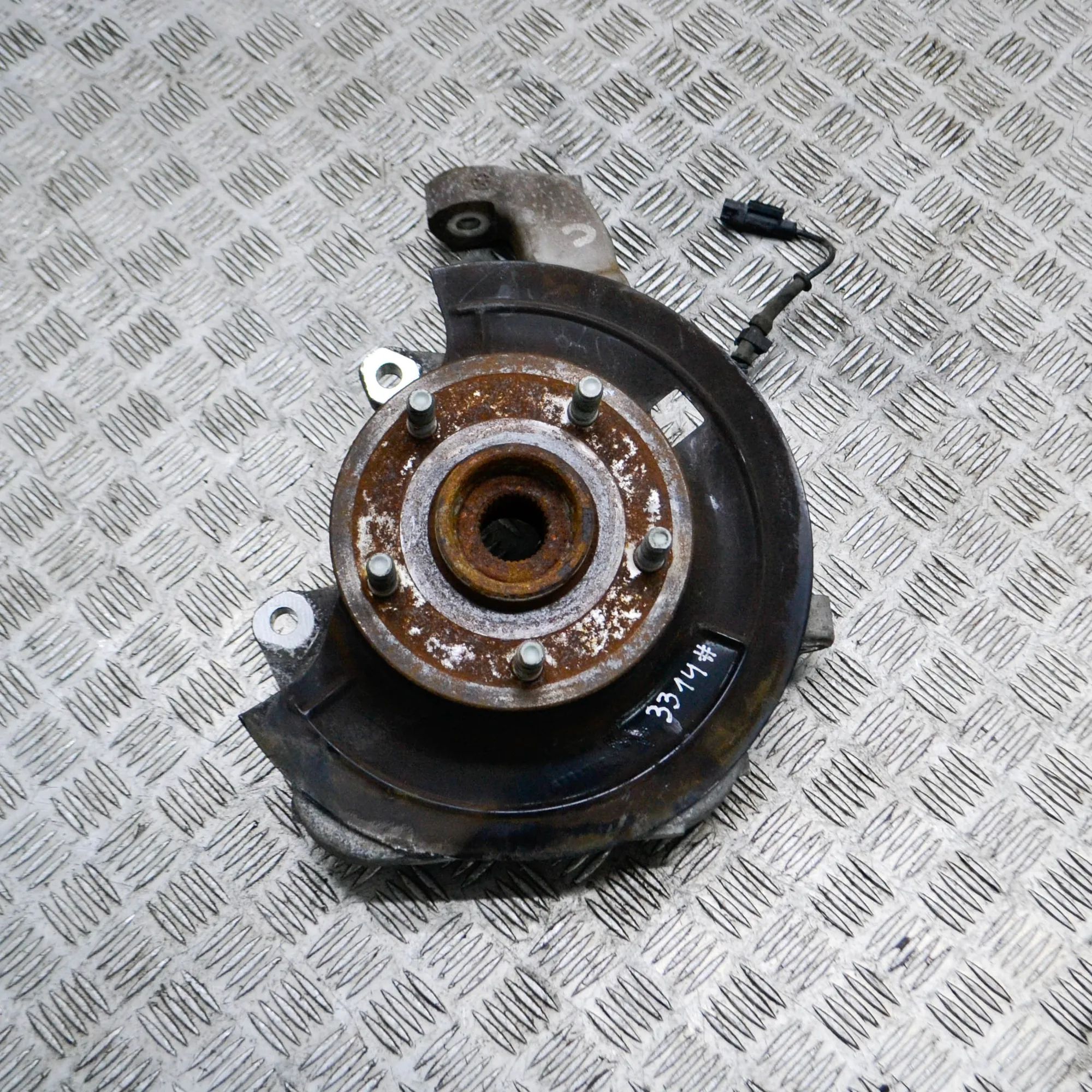 Dodge Ram Front Right Wheel Hub Front Right Wheel Hub — DODGE RAM (1500 Pick-up...
