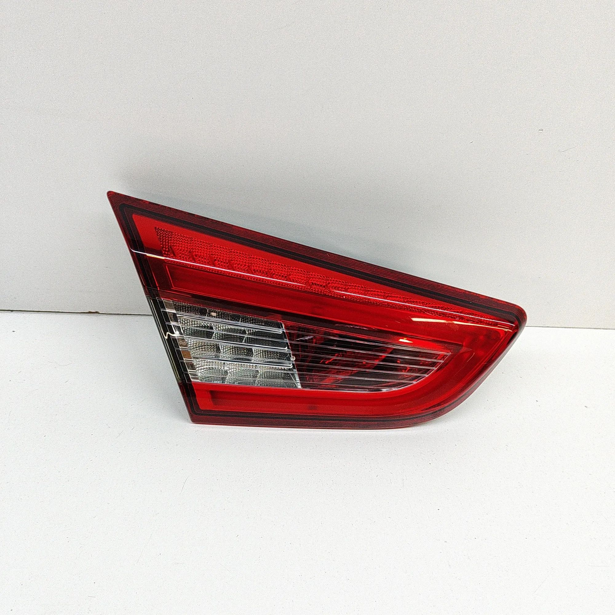 Maserati Ghibli Left Side Tailgate Tail Light Left Side Tailgate Tail Light — MASERATI GHIBLI...