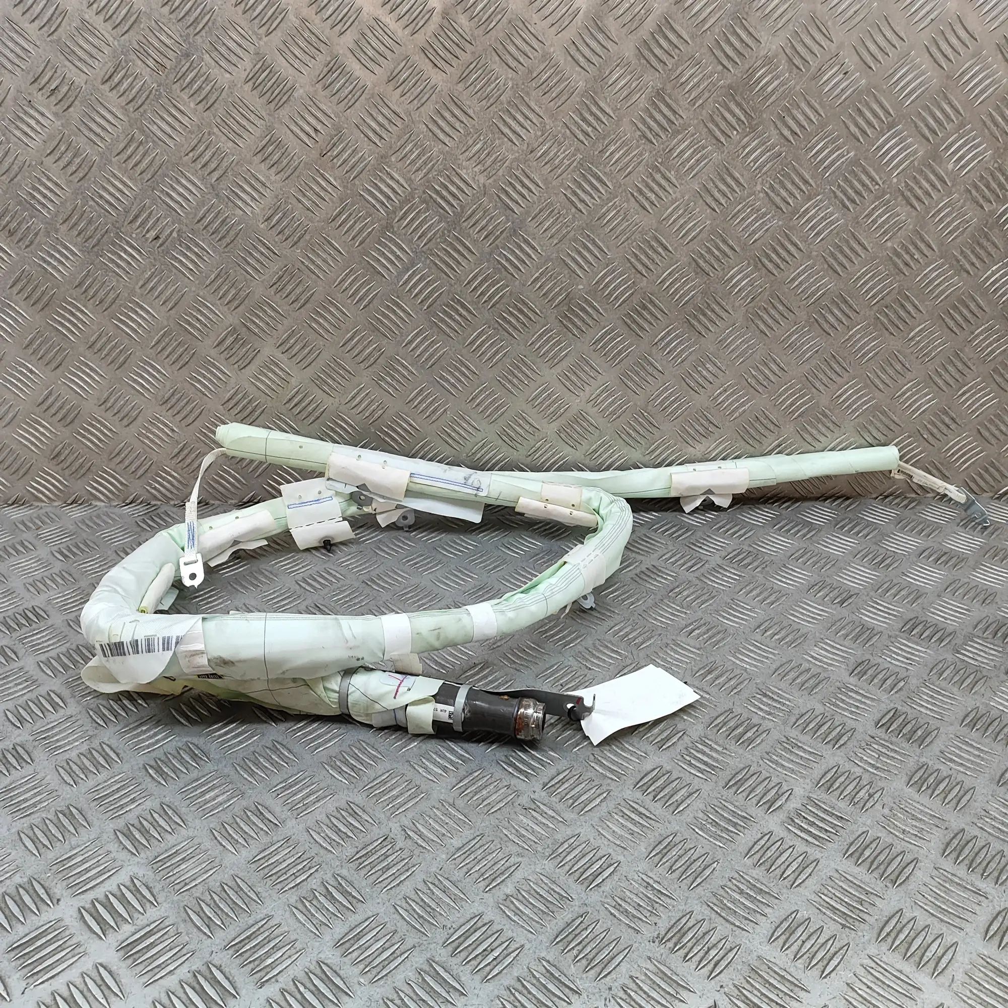 Maserati Ghibli Left Side Roof Safety Curtain SRS Left Side Roof Safety Curtain SRS — MASERATI GH...