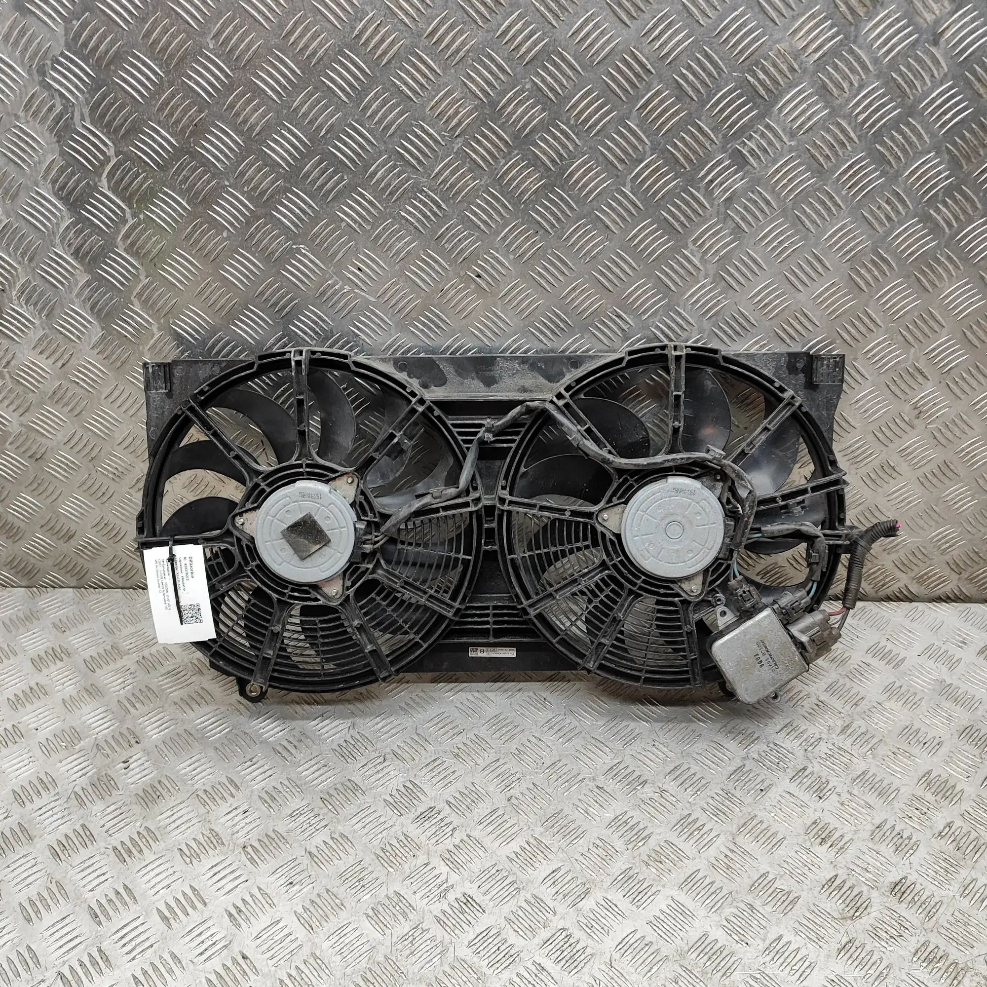 Nissan Leaf Engine Cooling Fan Shroud Engine Cooling Fan Shroud — NISSAN LEAF (ZE1) (...