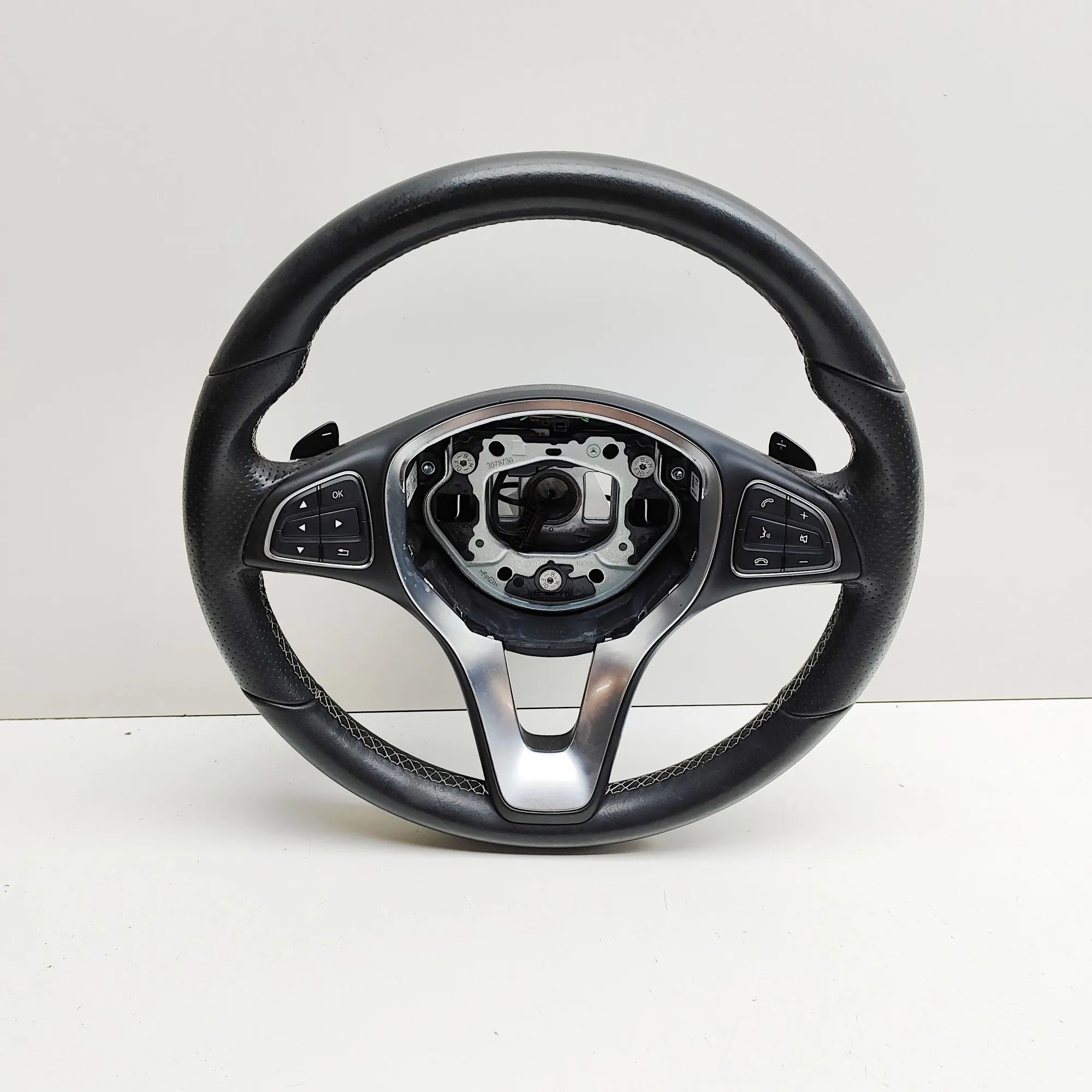 Mercedes-Benz GLA (X156) steering wheel Steering Wheel — MERCEDES BENZ GLA (X156) (2013...