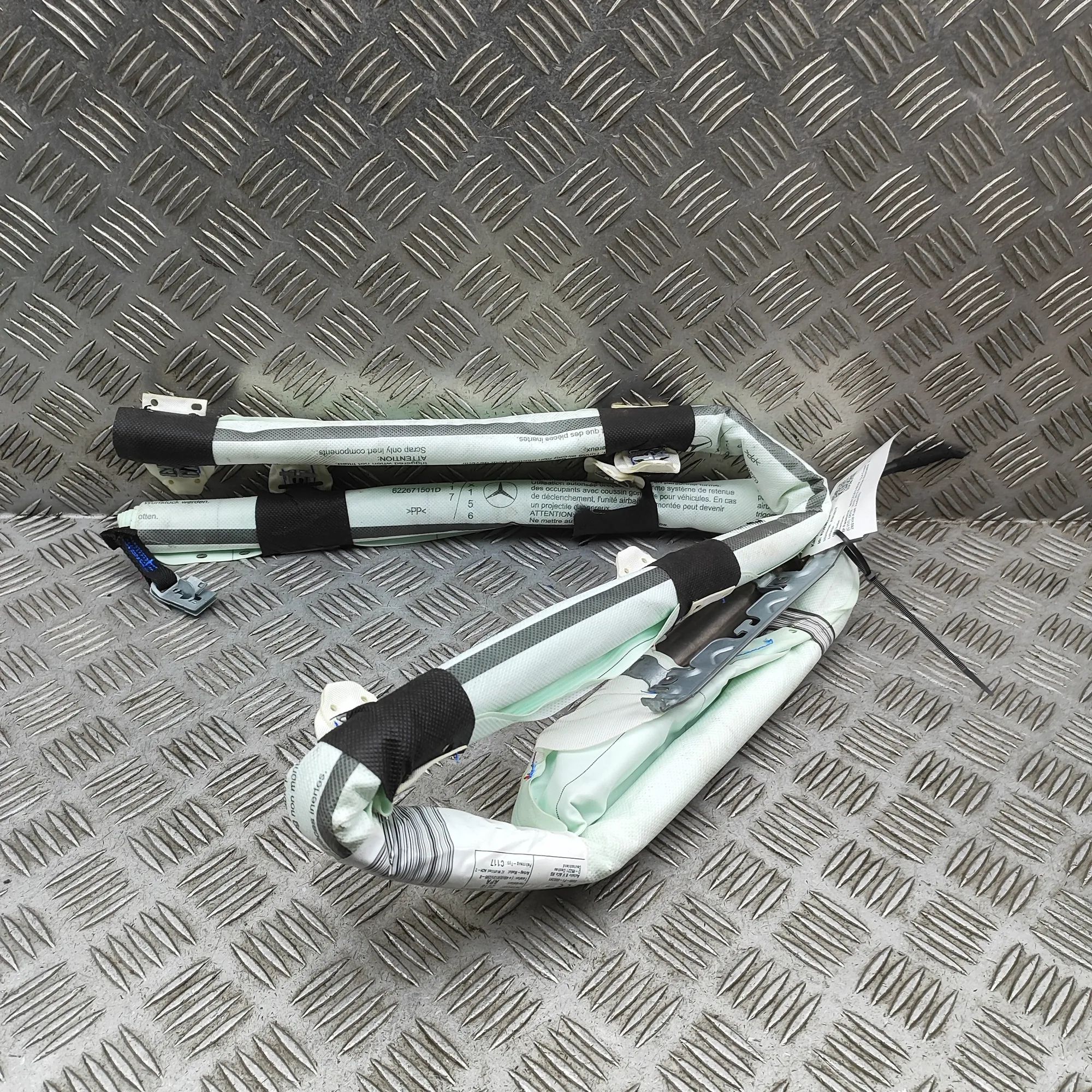 Mercedes-Benz CLA (C117) Left Side Roof Safety Curtain SRS