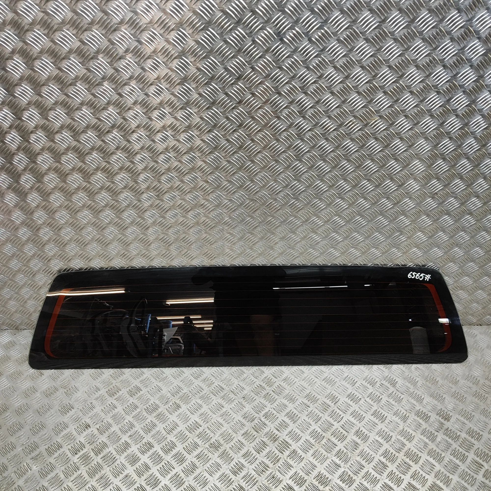 Isuzu D-Max Rear Window glass Rear window glass — ISUZU D-MAX (II TFR, TFS) (...