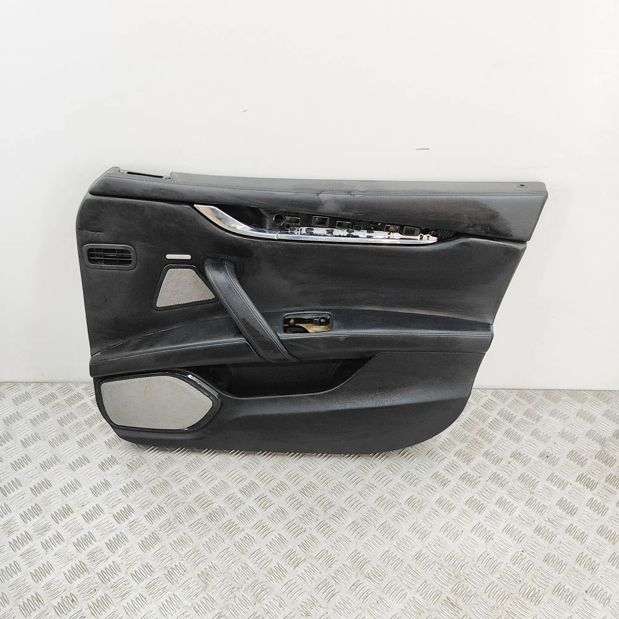 Maserati Quattroporte Front Right Door Panel Front Right Door Panel — MASERATI QUATTROPORTE ...