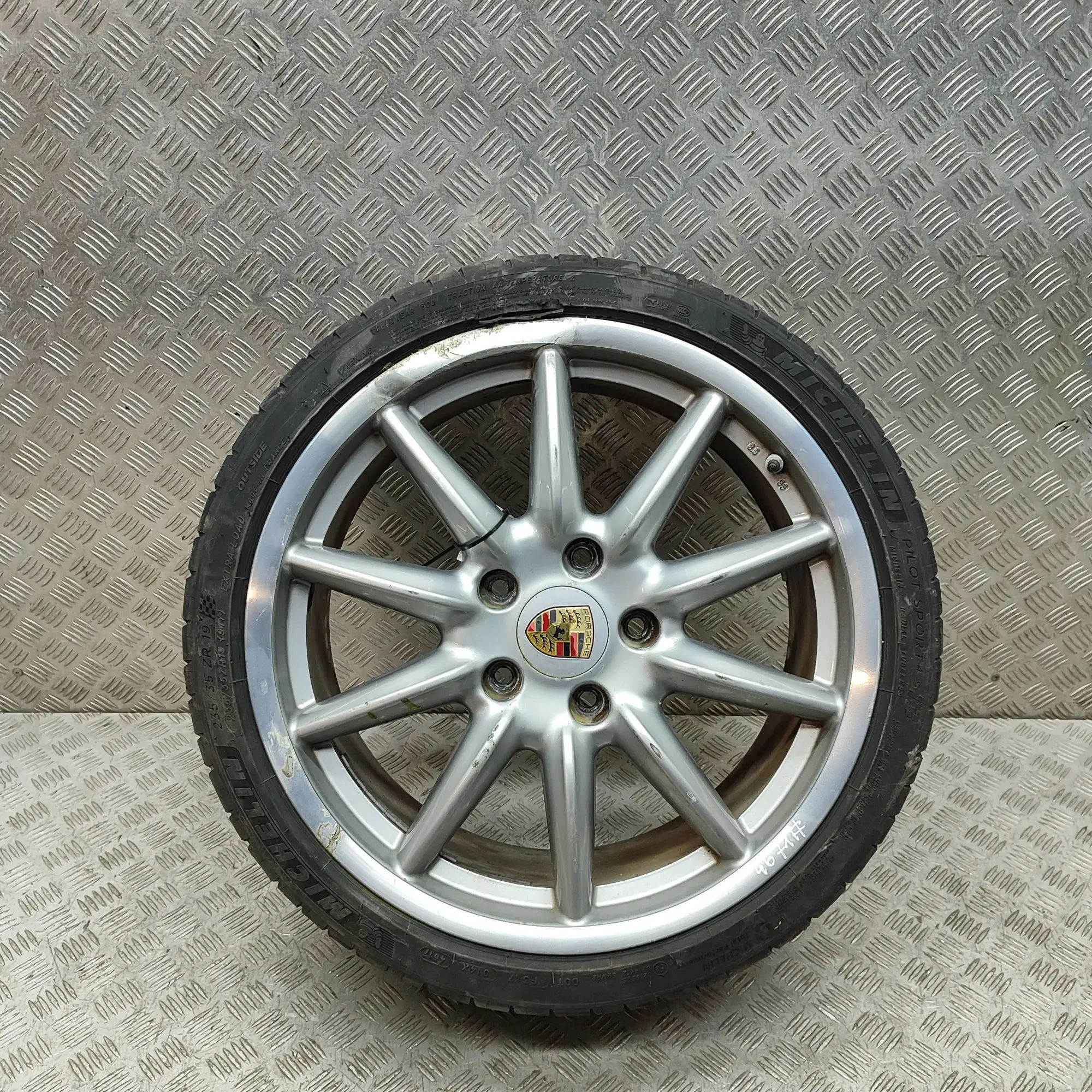Porsche 911 (997) Alloy Wheel Alloy wheel — PORSCHE 911 (997) (2004-2012) — 9...