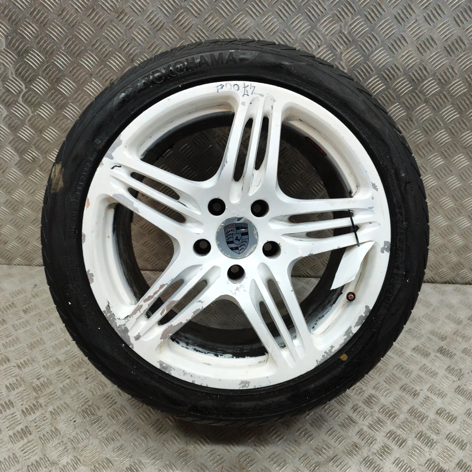 Porsche 911 (996) Alloy Wheel Alloy wheel — PORSCHE 911 (Cabrio 996) (1998-20...