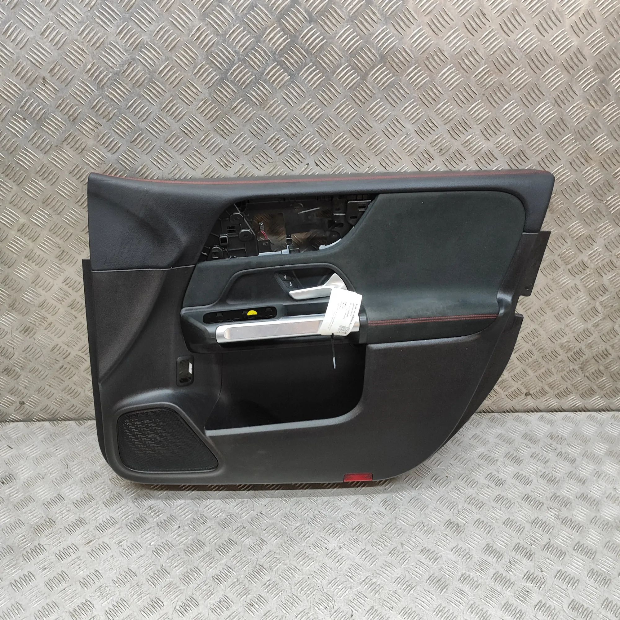 Mercedes-Benz GLB / EQB (X247) Front Right Door Panel
