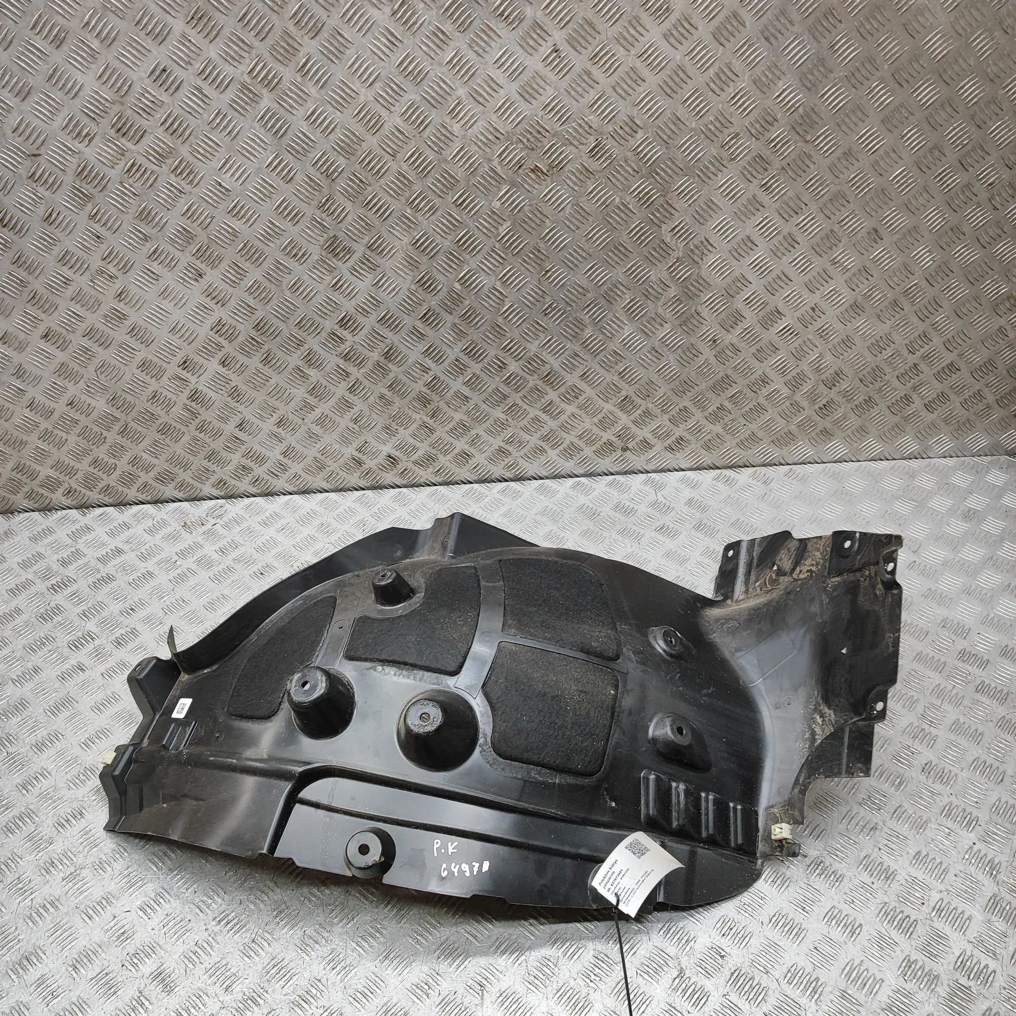 BMW 6 GT (G32) Wheel arch liner — front — left — rear section